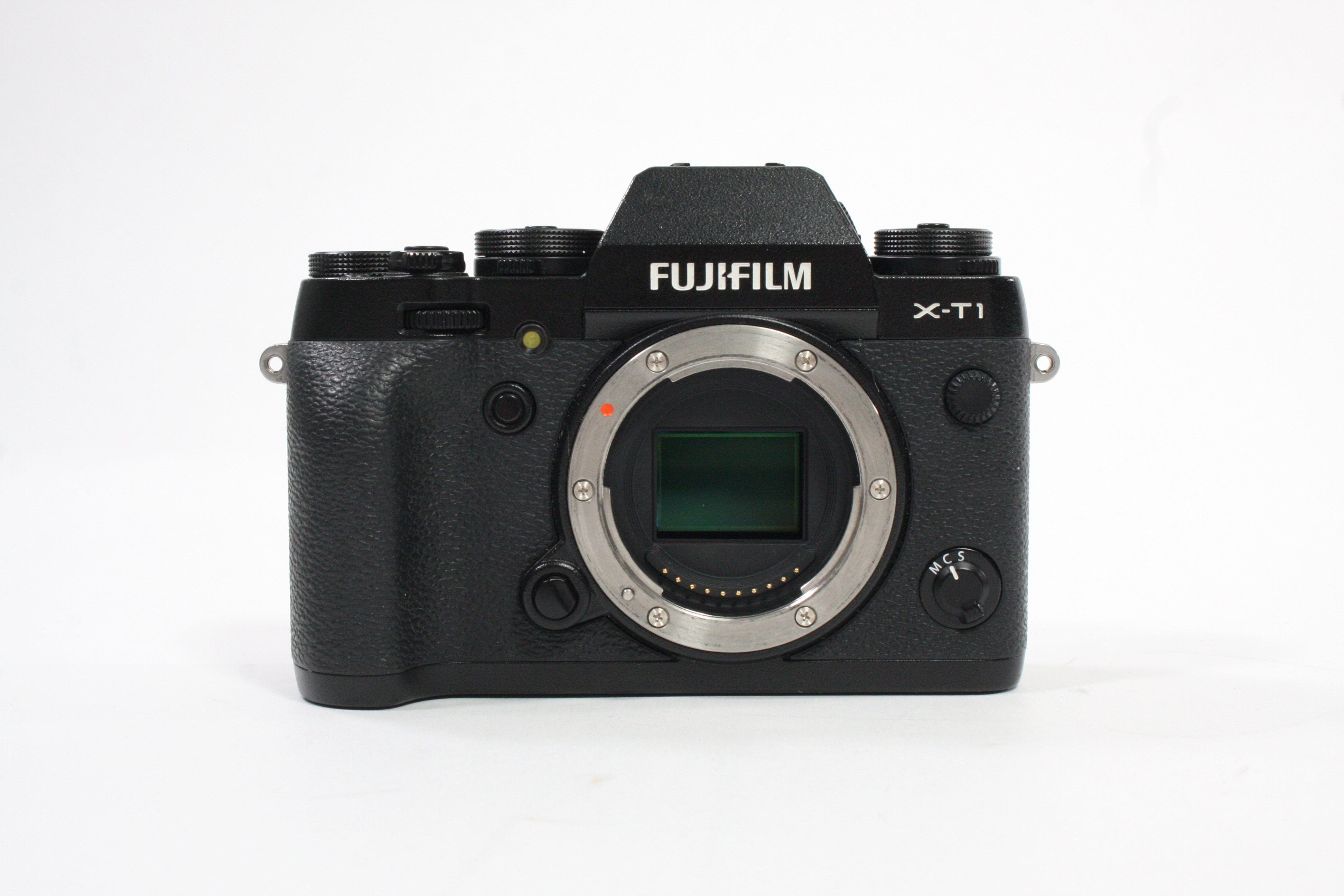 Fujifilm XT1 Digital Mirrorless Camera Body with Shutter Count 9,715