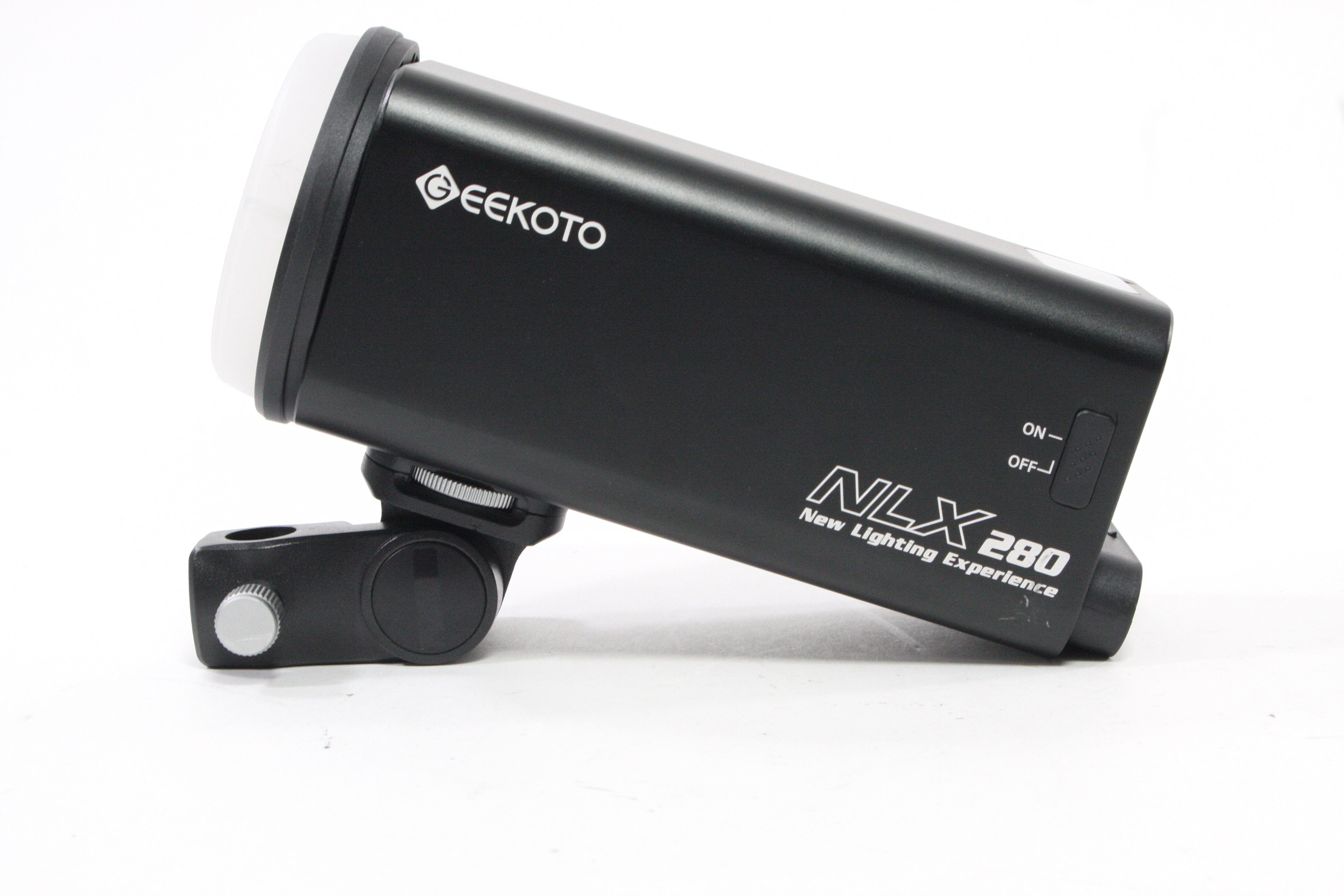 Geekoto NLX 280 Off Camera Strobe Light NEW DEALER DEMO