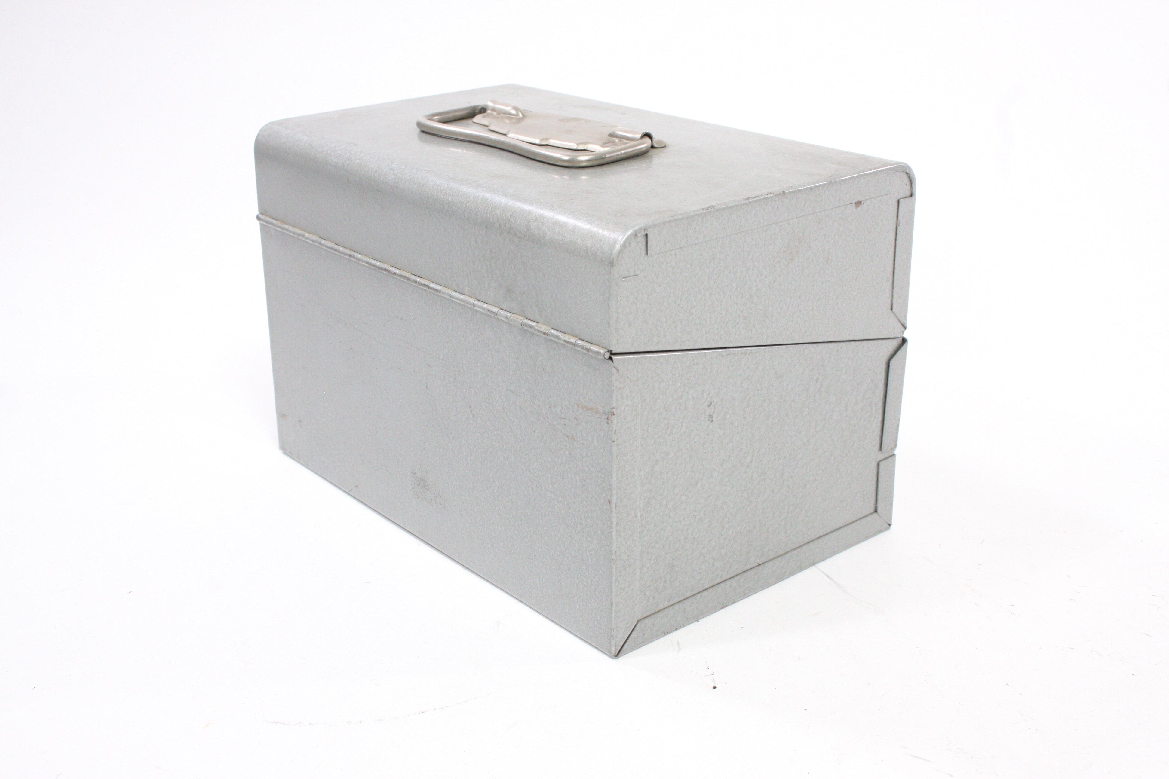 Generic 8mm Reel Case with 6x Metal Reels