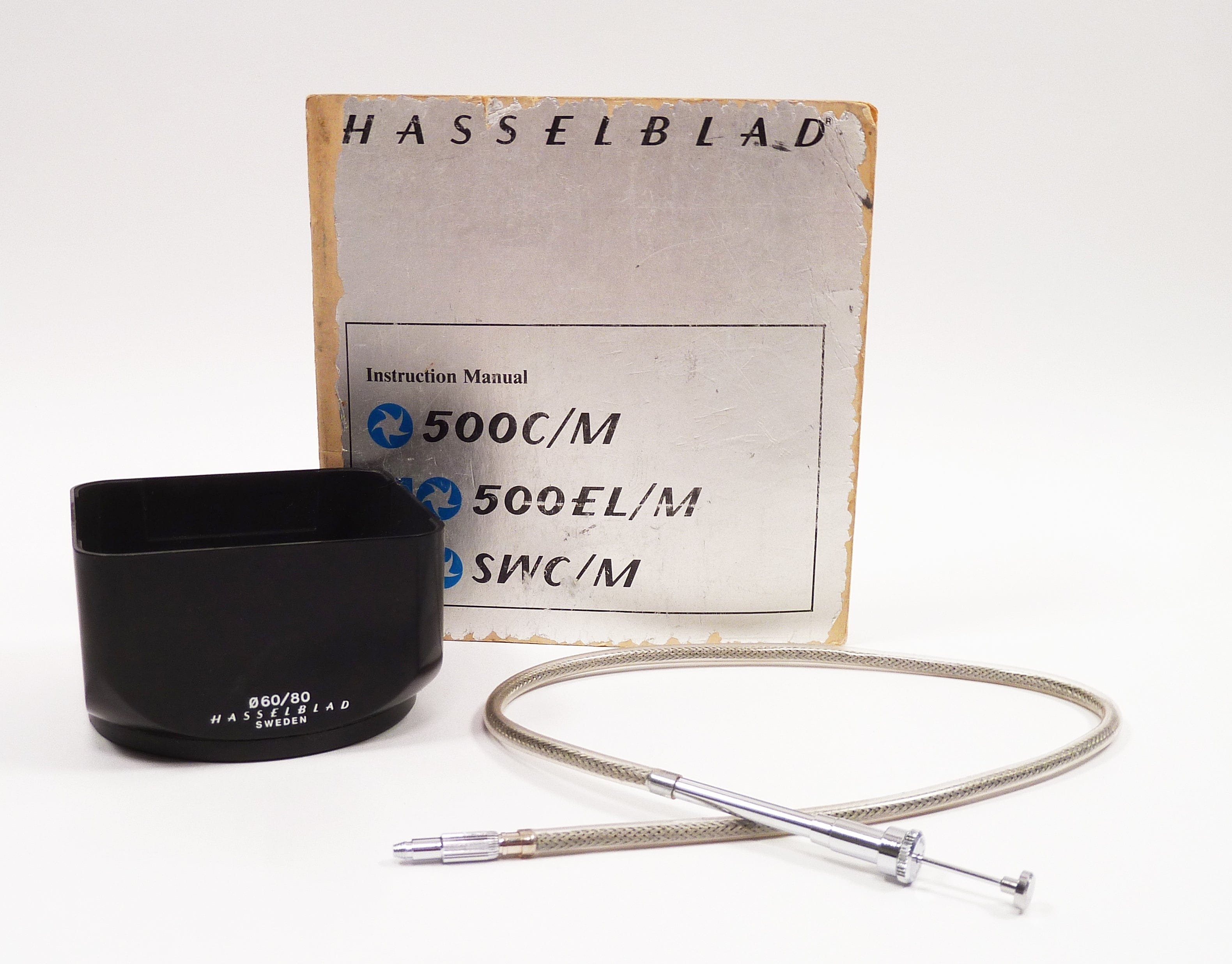 Hasselblad 500C/M Black with Planar 80mm f2.8 CF Lens-A12 Back and Chimney Finder