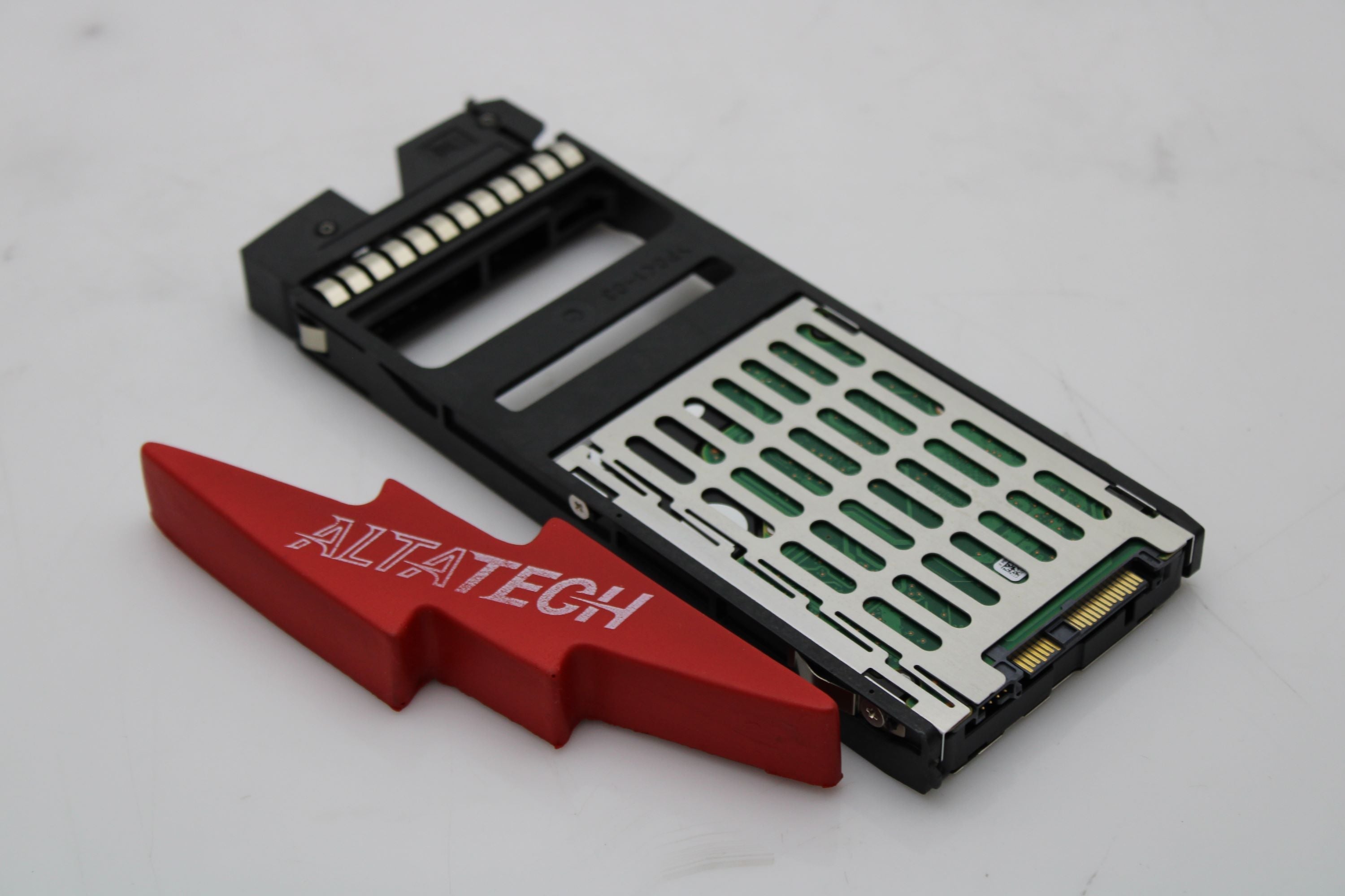 Hitachi 5560490-A 1.8TB 10K SFF SAS HDD (VSP-G)