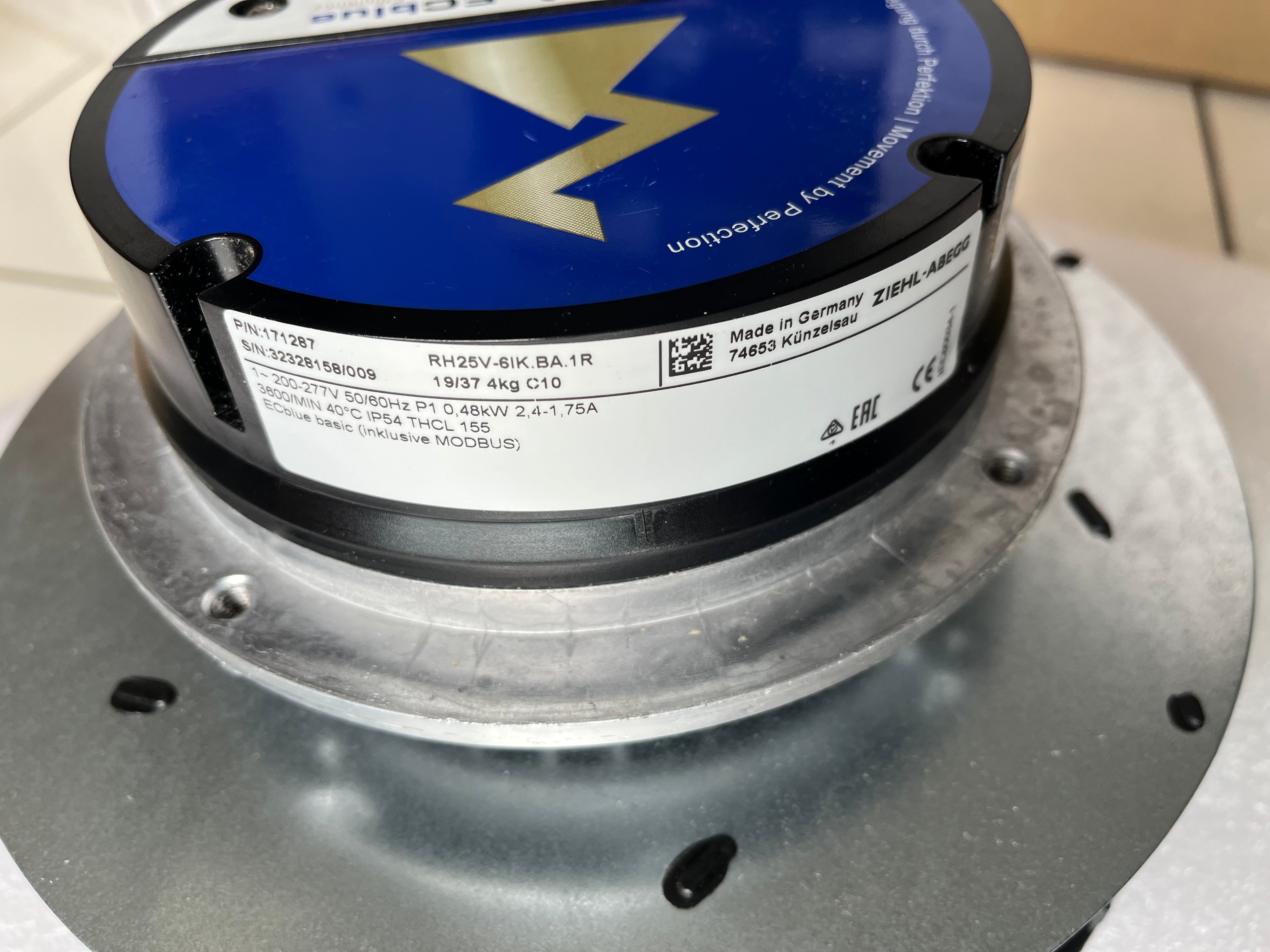 RH25V-6IK.BA.1R ZIEHL-ABEGG centrifugal fan 640W 1~200-277V 2.4/1.75A 2860-3250RPM