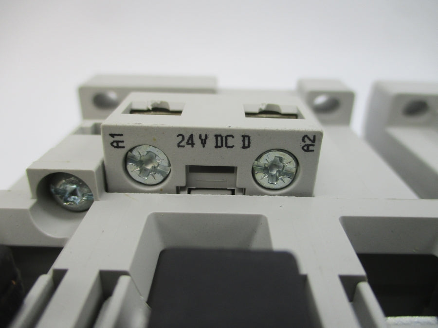 ALLEN BRADLEY 104S-C60DJ210BC SER. C 24VDC 100A (BR/WH) NSMP