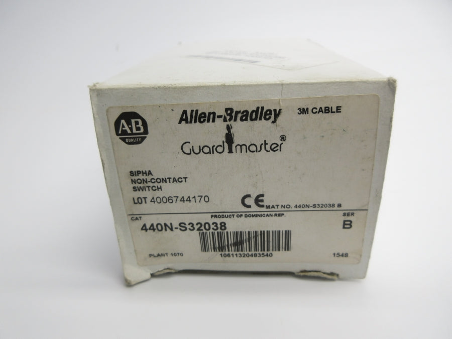 ALLEN BRADLEY 440N-S32038 SER. B (WH) NSMP