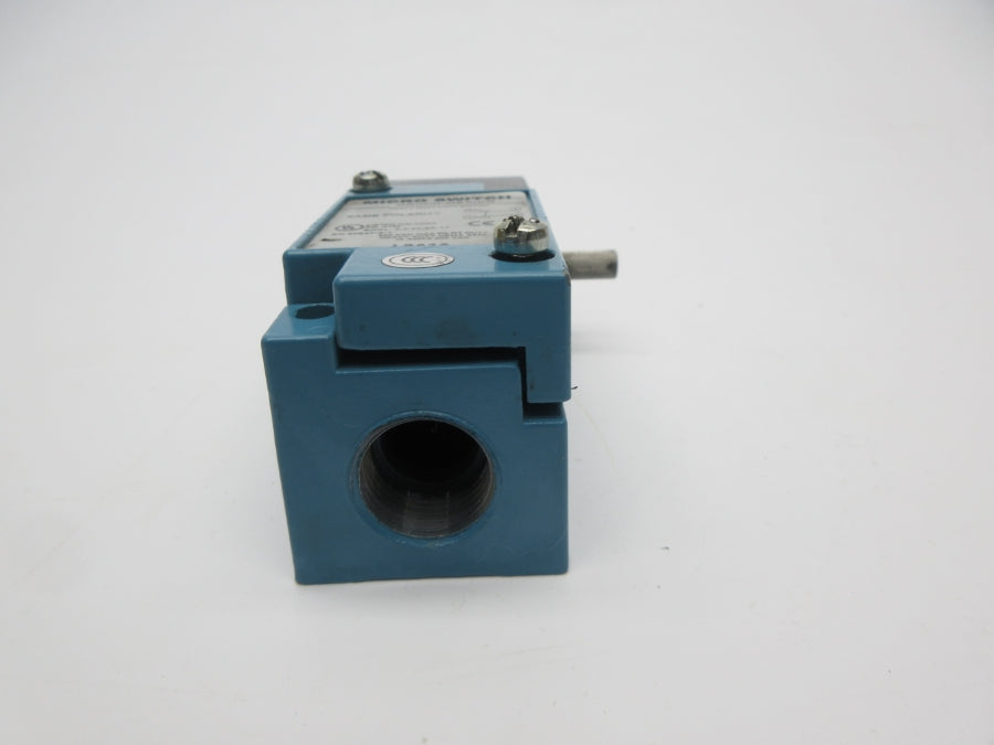 MICRO SWITCH LSA1A 600VAC 10A (AS PICTURED) NSNP