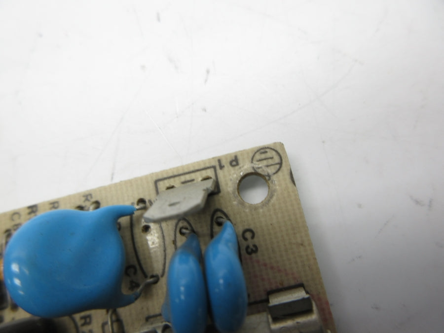 ARTESYN NFS40-7608 720132-77 100-240VAC 1.2-0.6A UNMP