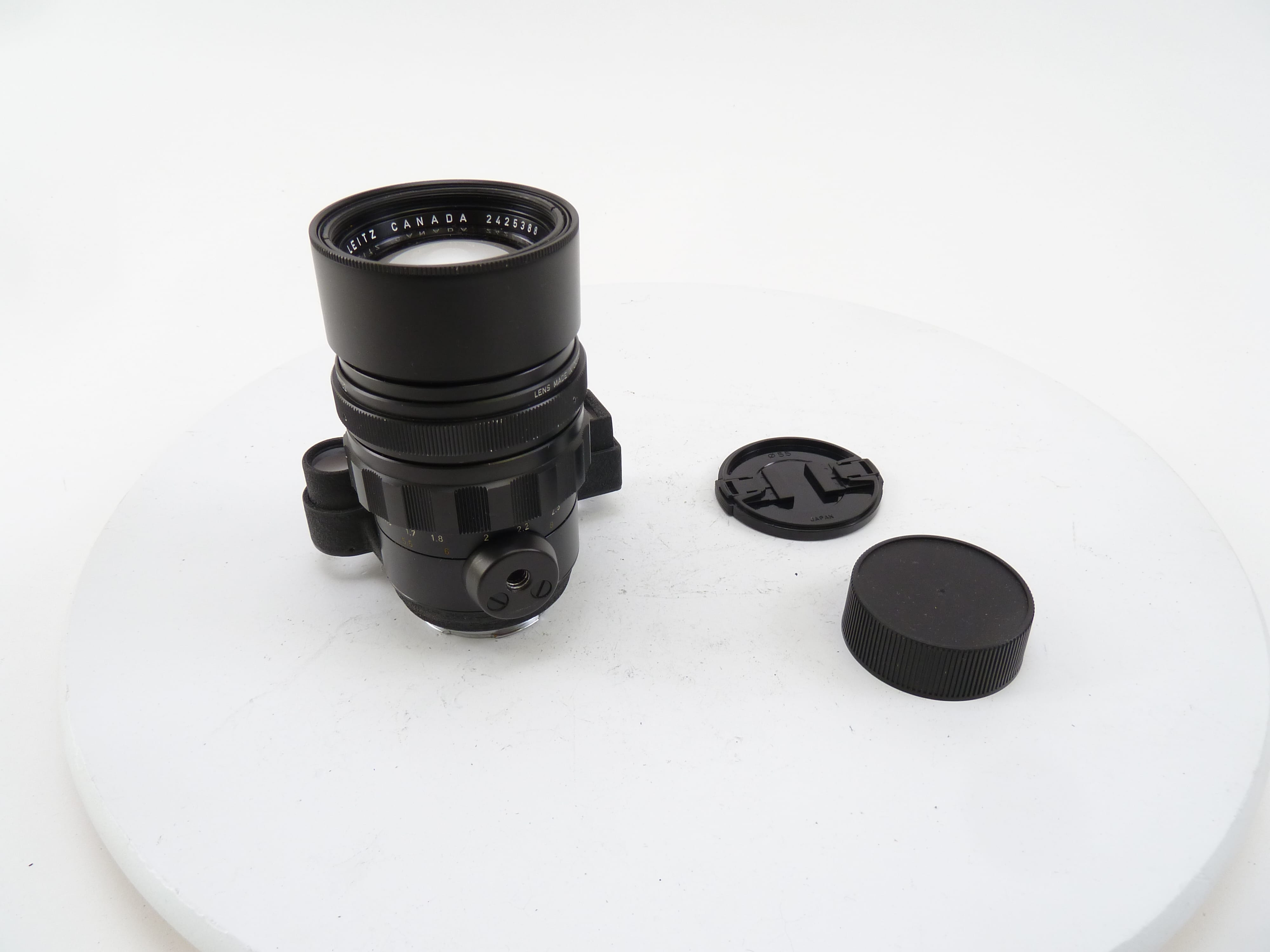 Leica Elmarit Type II Black 135MM f2.8 M Mount w/goggles  made in Canada