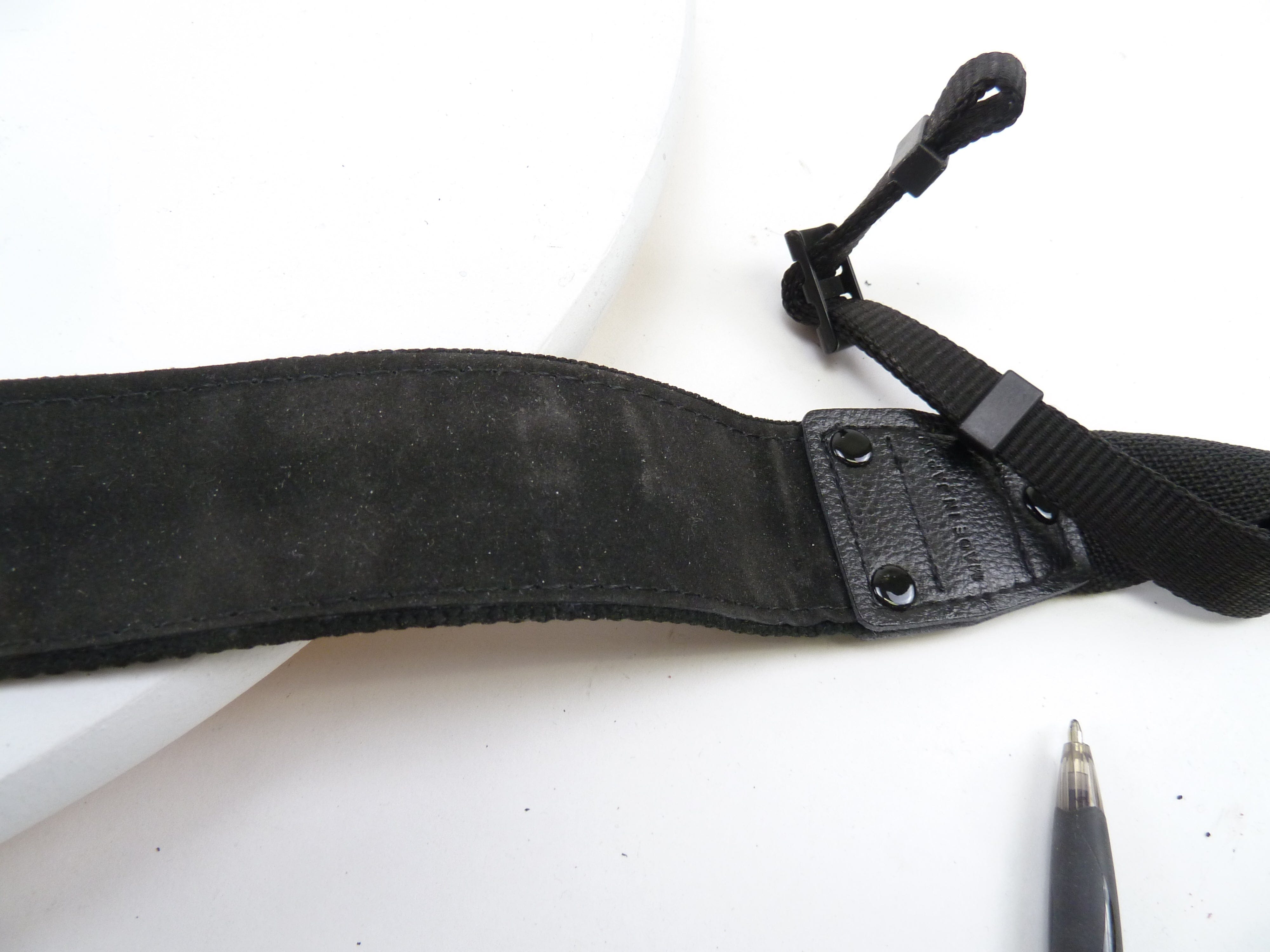 Mamiya 645 AF Deluxe Wide Shoulder and Neck Strap