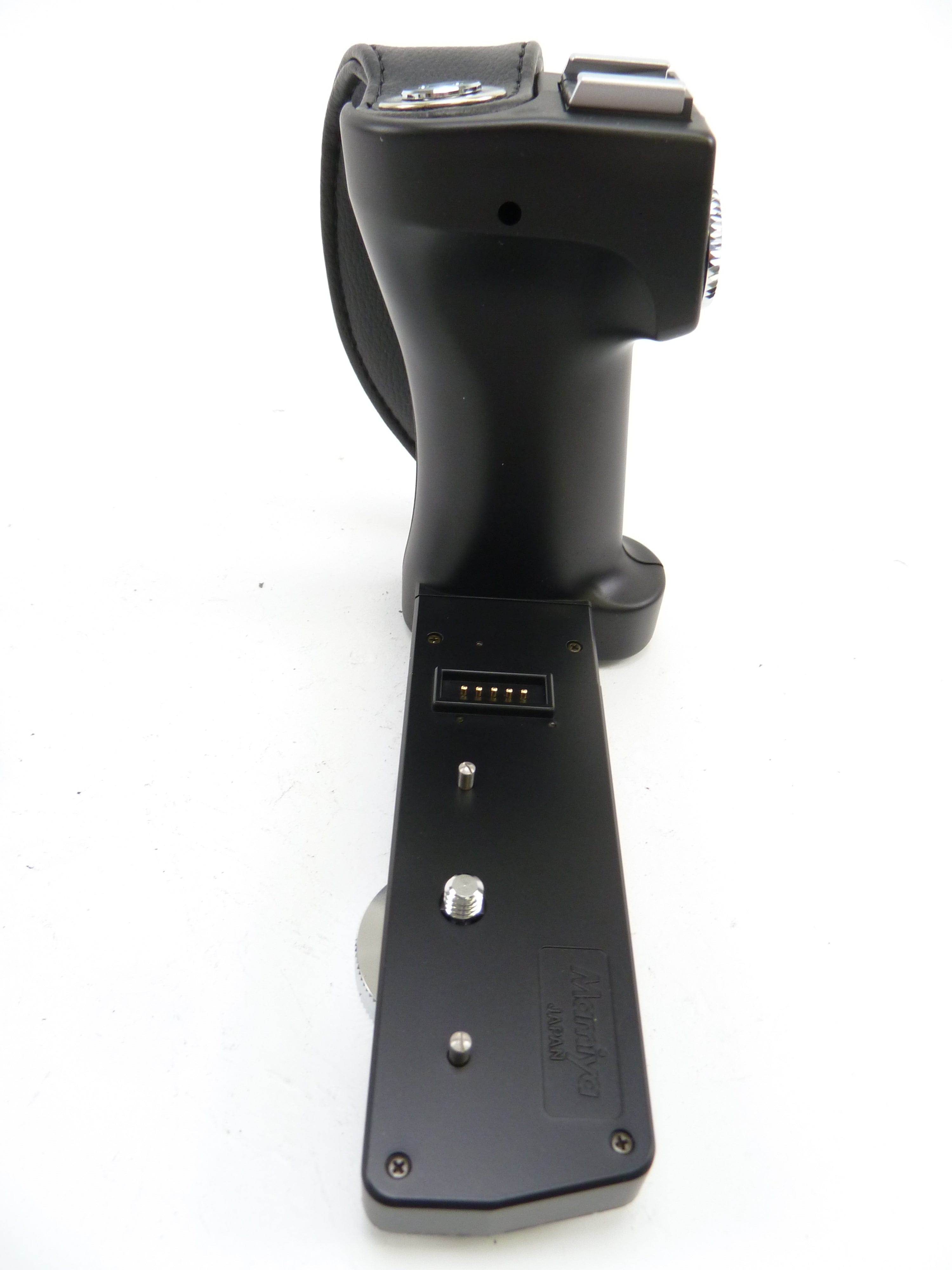 Mamiya 645 Left Hand Grip with  Mamiya 645 Super Adapter GL402
