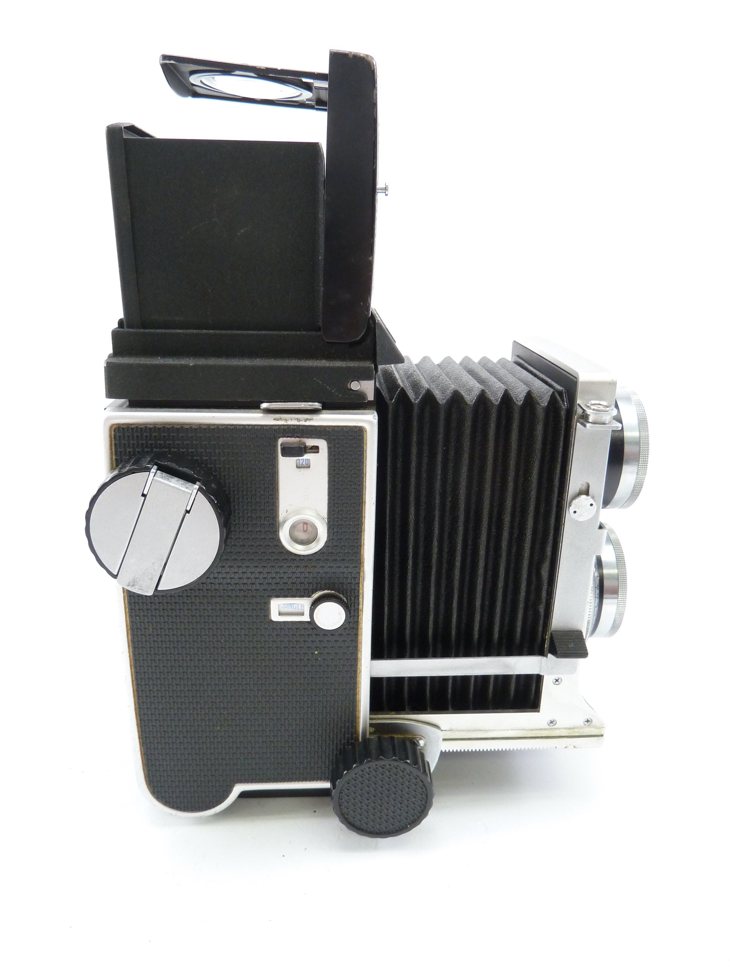 Mamiya C220 Camera Outfit with 80MM f2.8 Lens