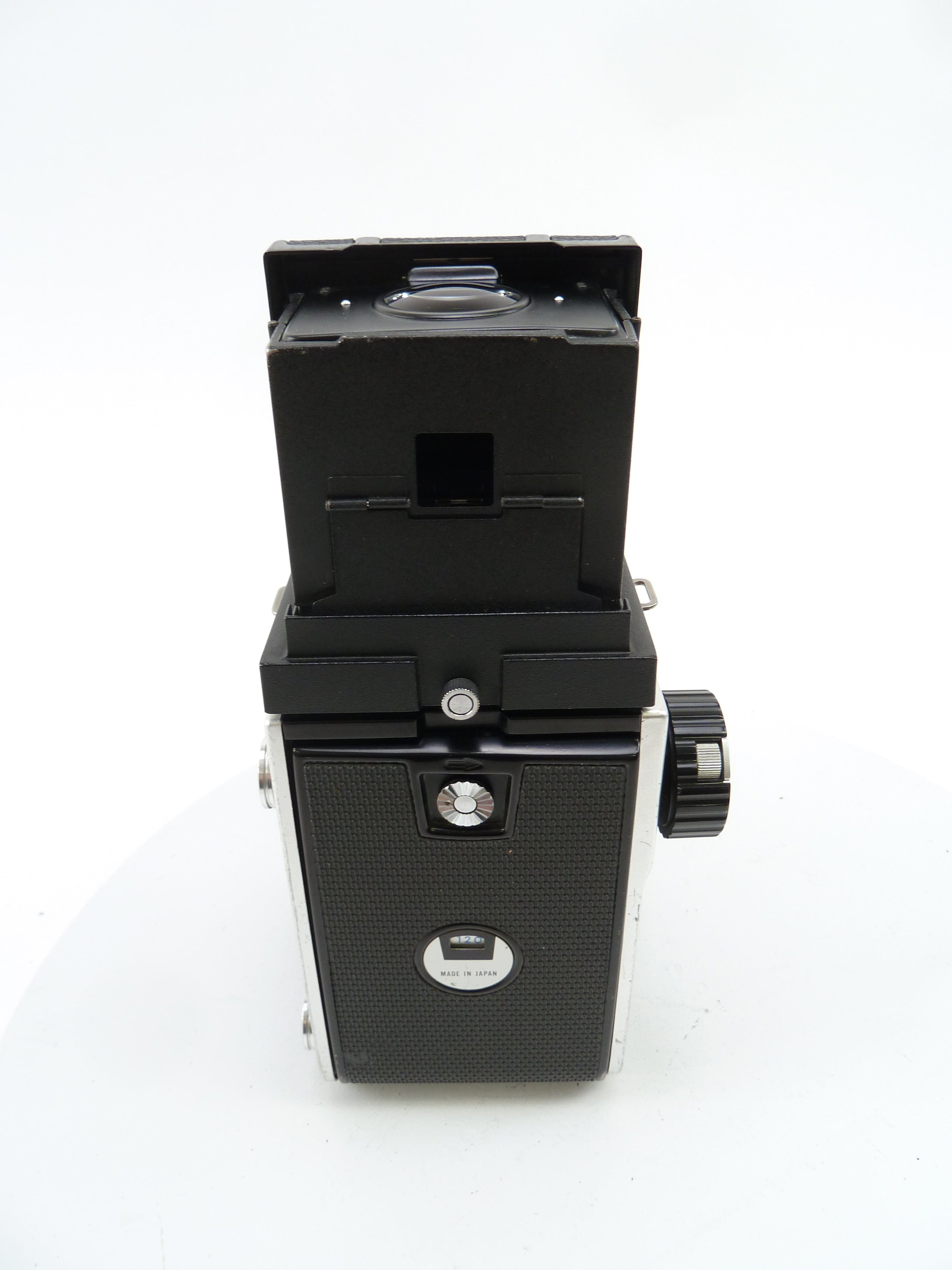 Mamiya C220 Outfit with 80MM F2.8 Lens and WLF