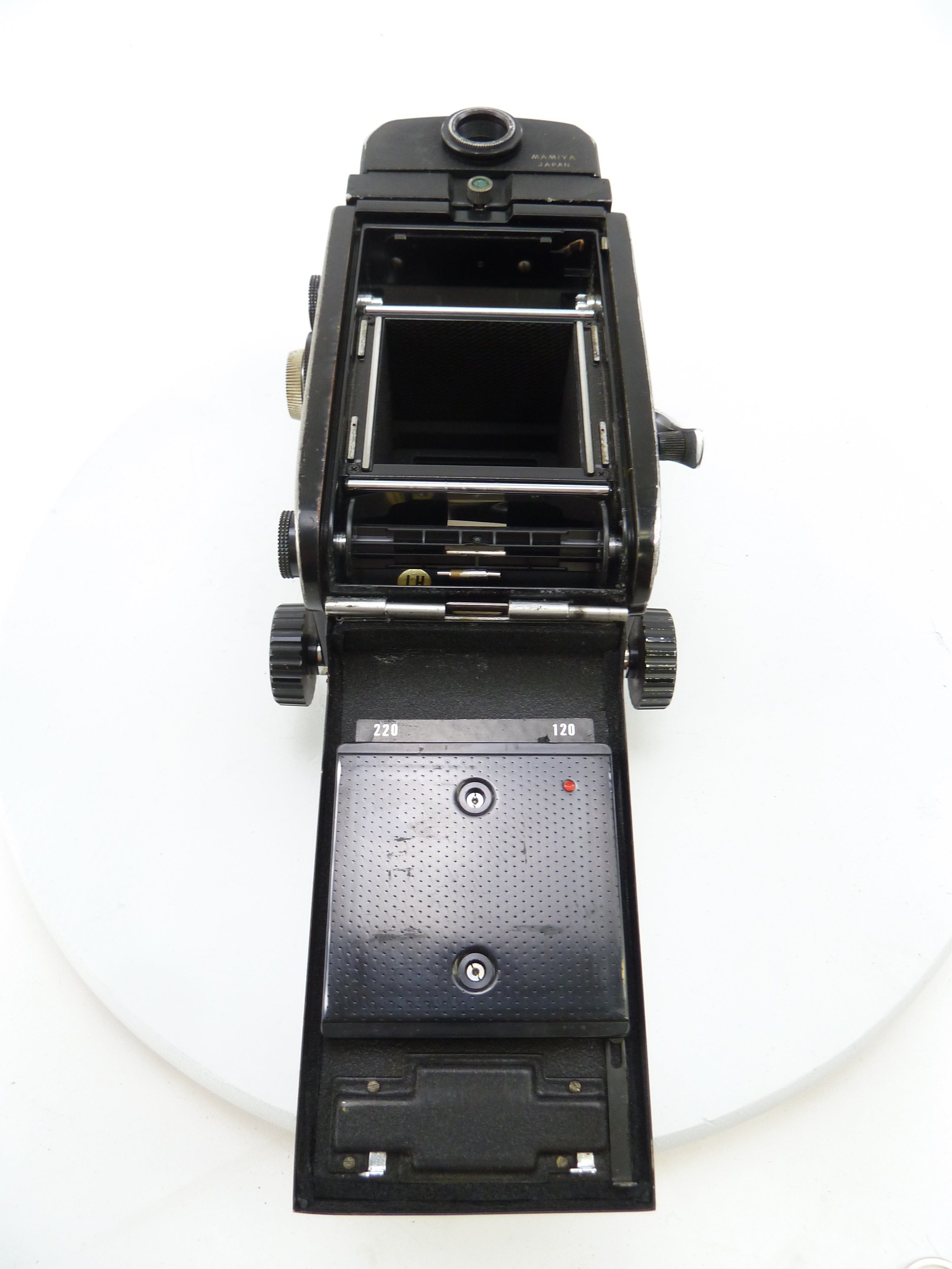 Mamiya C330 Complete Kit with Prism Finder and 80MM F2.8 Lens