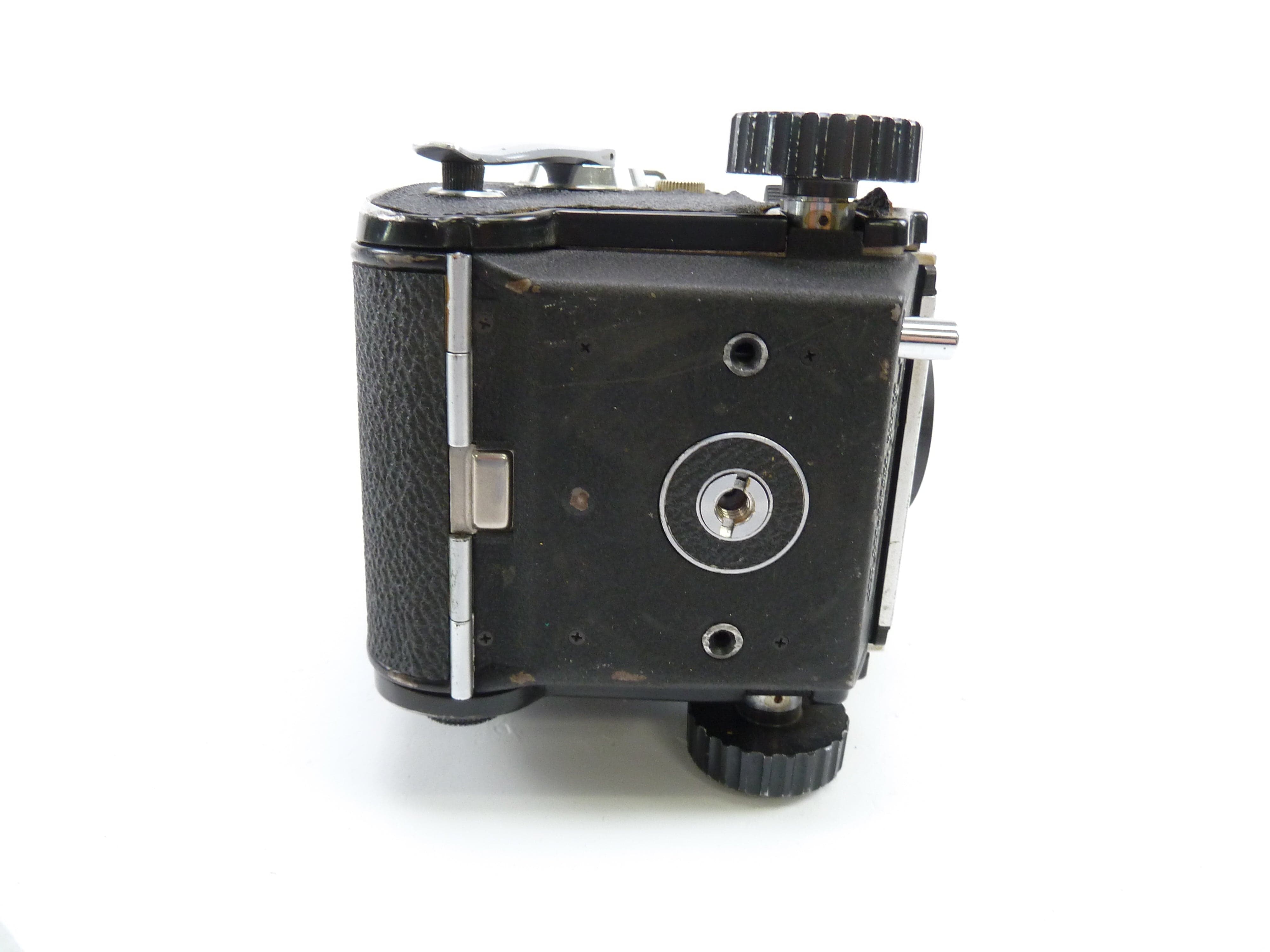 Mamiya C330 Complete Kit with Prism Finder and 80MM F2.8 Lens