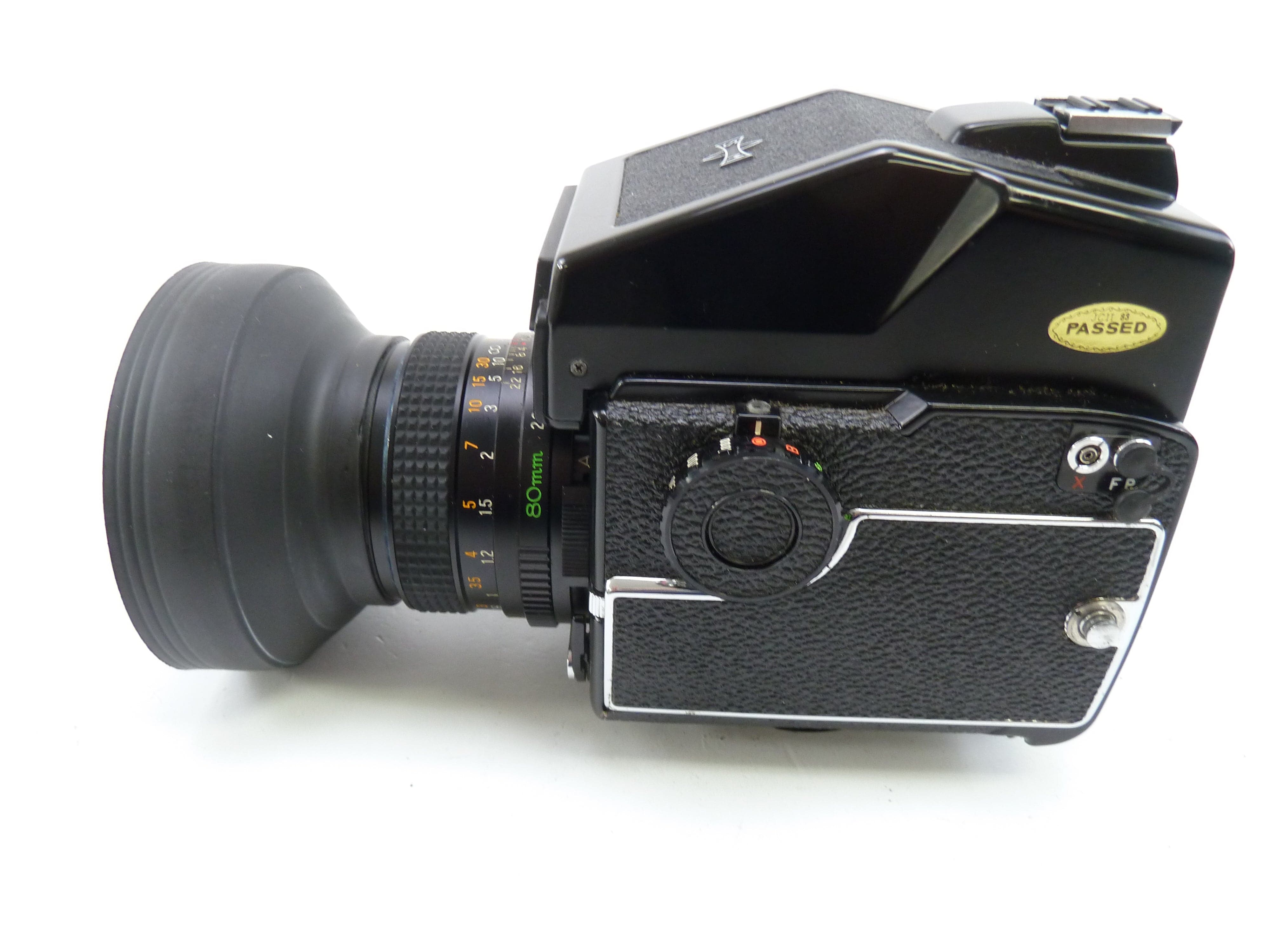 Mamiya M645 1000S Camera Outfit with 80MM f2.8 Lens and AE Meter Prism