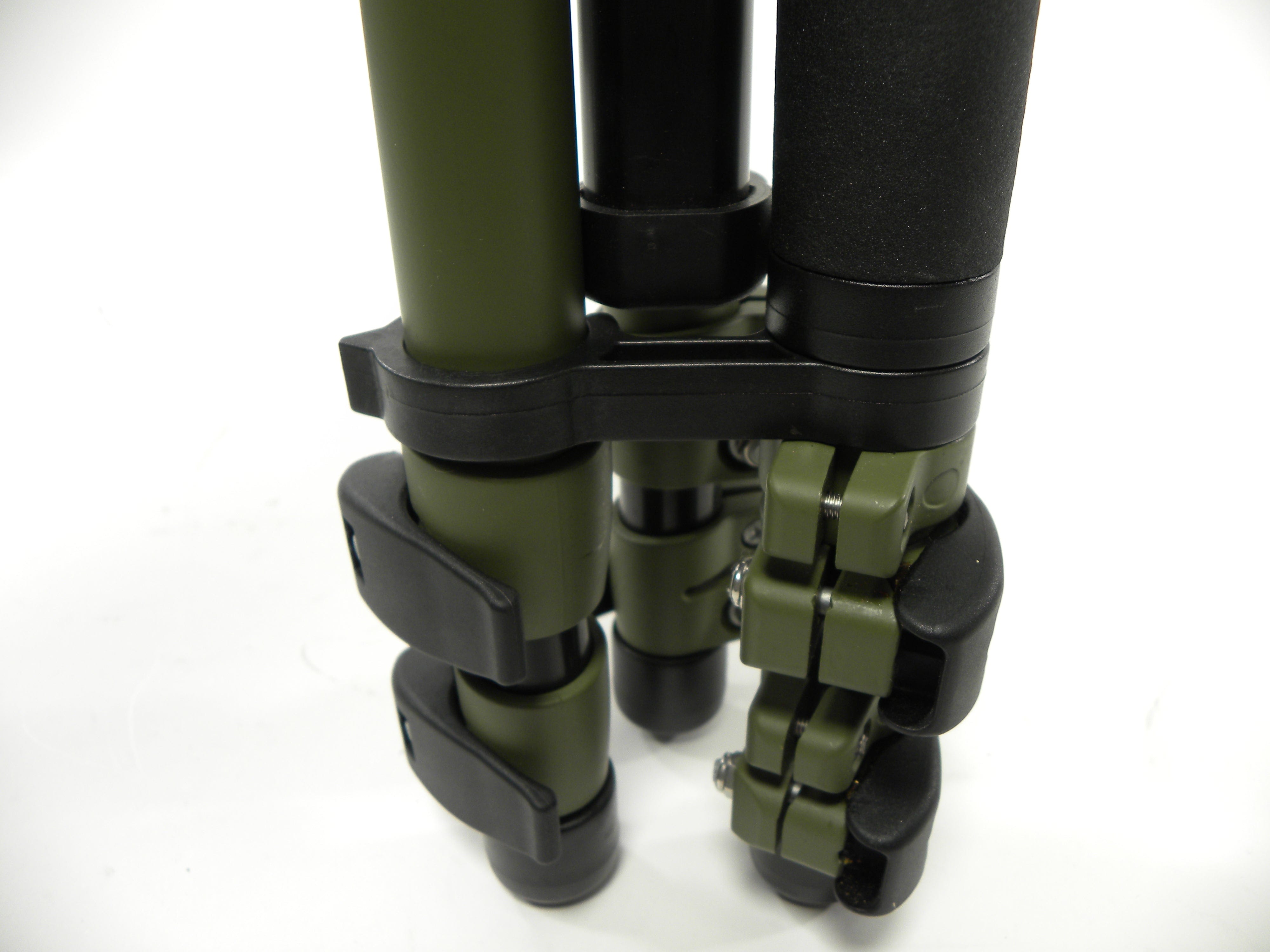 Manfrotto 190NAT3 Tripod w/Manfrotto 488RC4 Ball Head (Green)