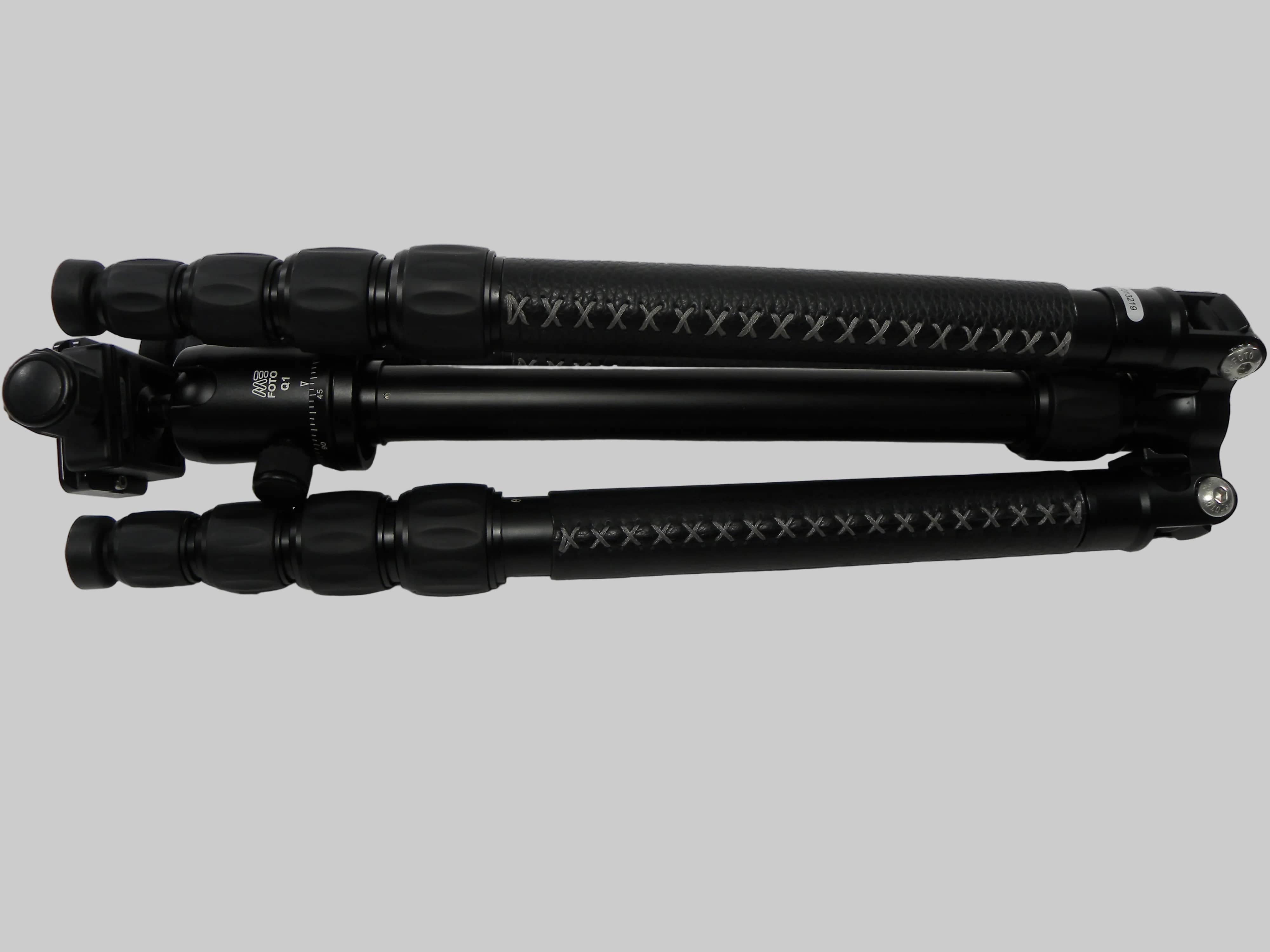 MeFoto Roadtrip Tripod w/PMU50 Quick release ball head