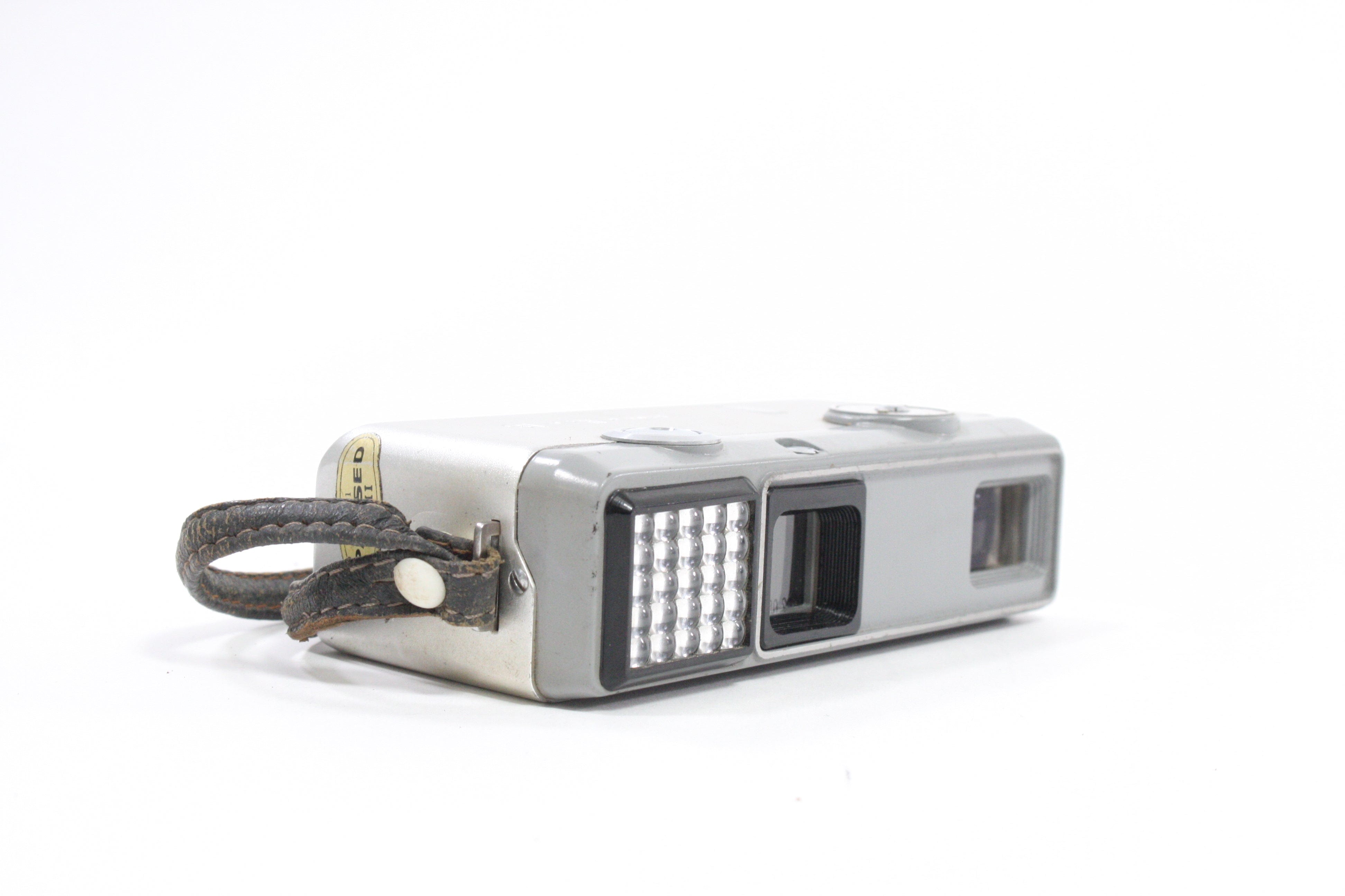 Minolta  - 16 E.E. 16mm Camera with 20mm f/2.5 Lens