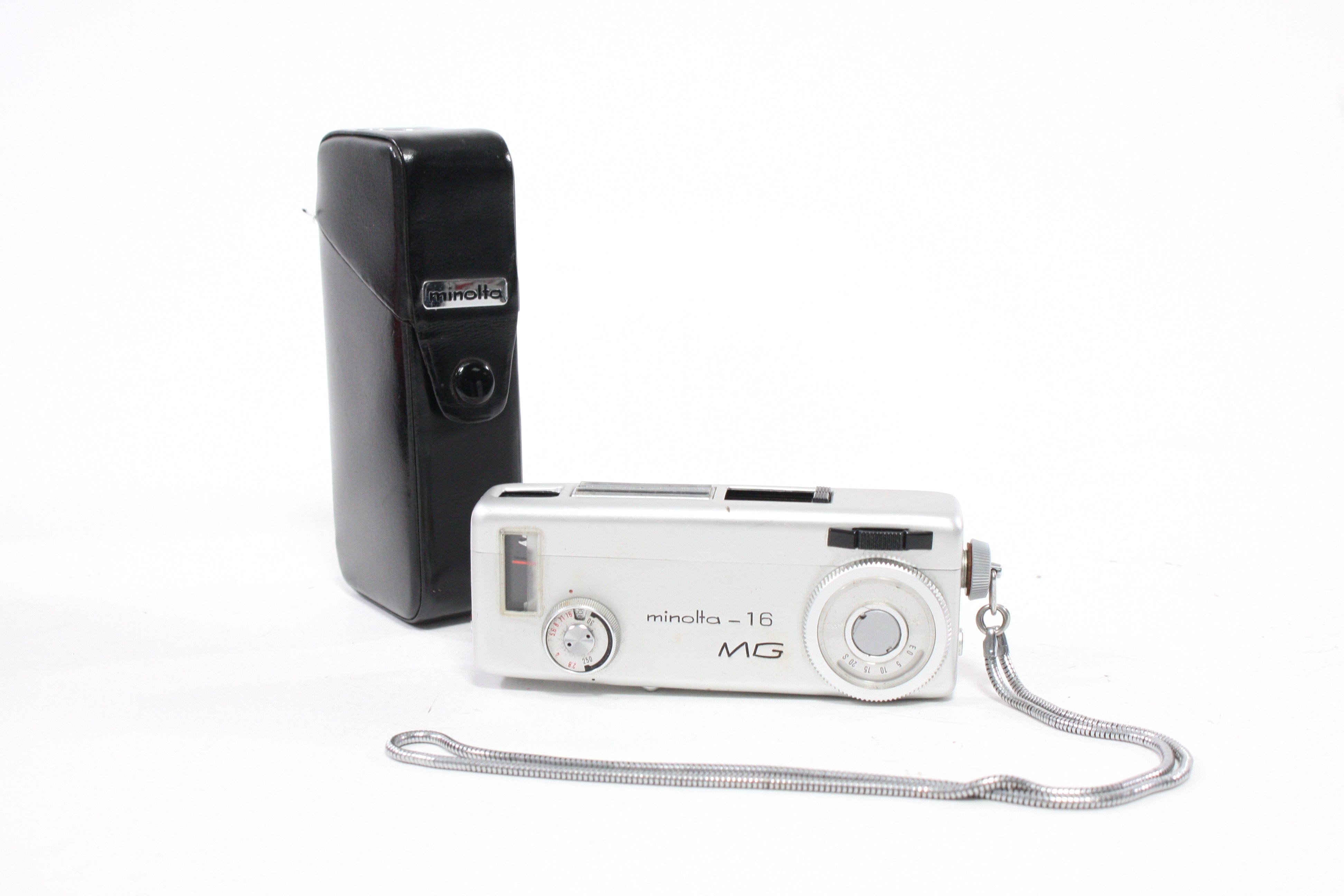 Minolta-16 MG Submianiture Camera