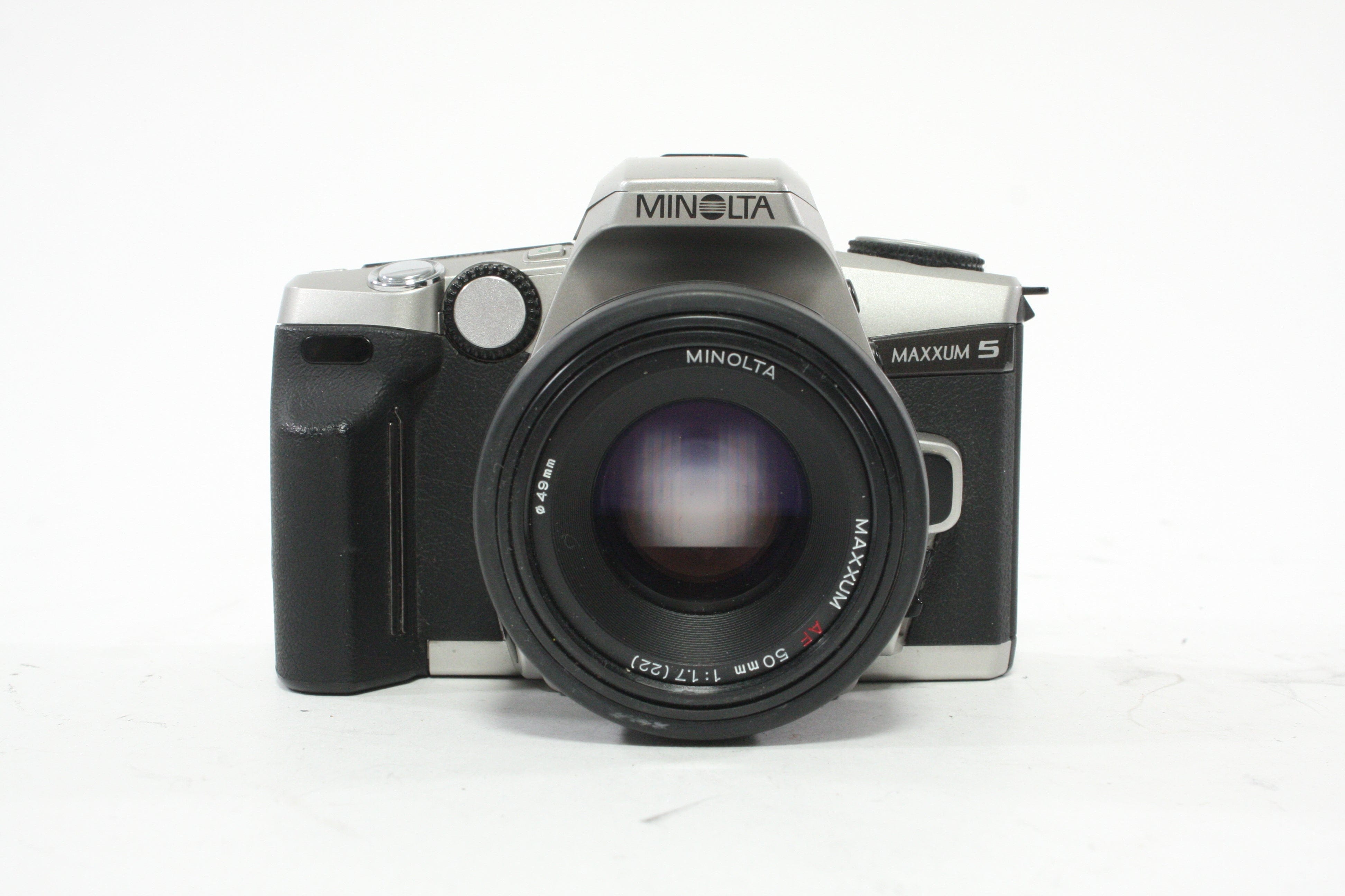 Minolta Maxxum 5 35mm SLR Camera with 50mm f/1.7
