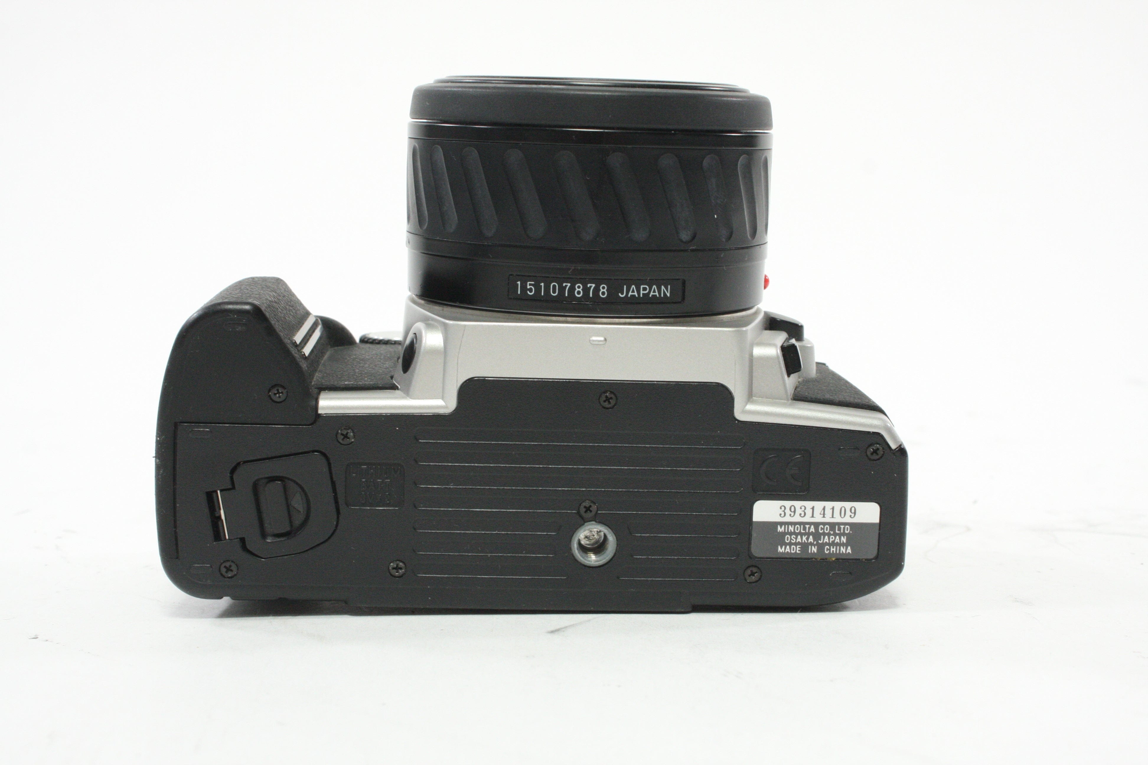 Minolta Maxxum 5 35mm SLR Camera with 50mm f/1.7
