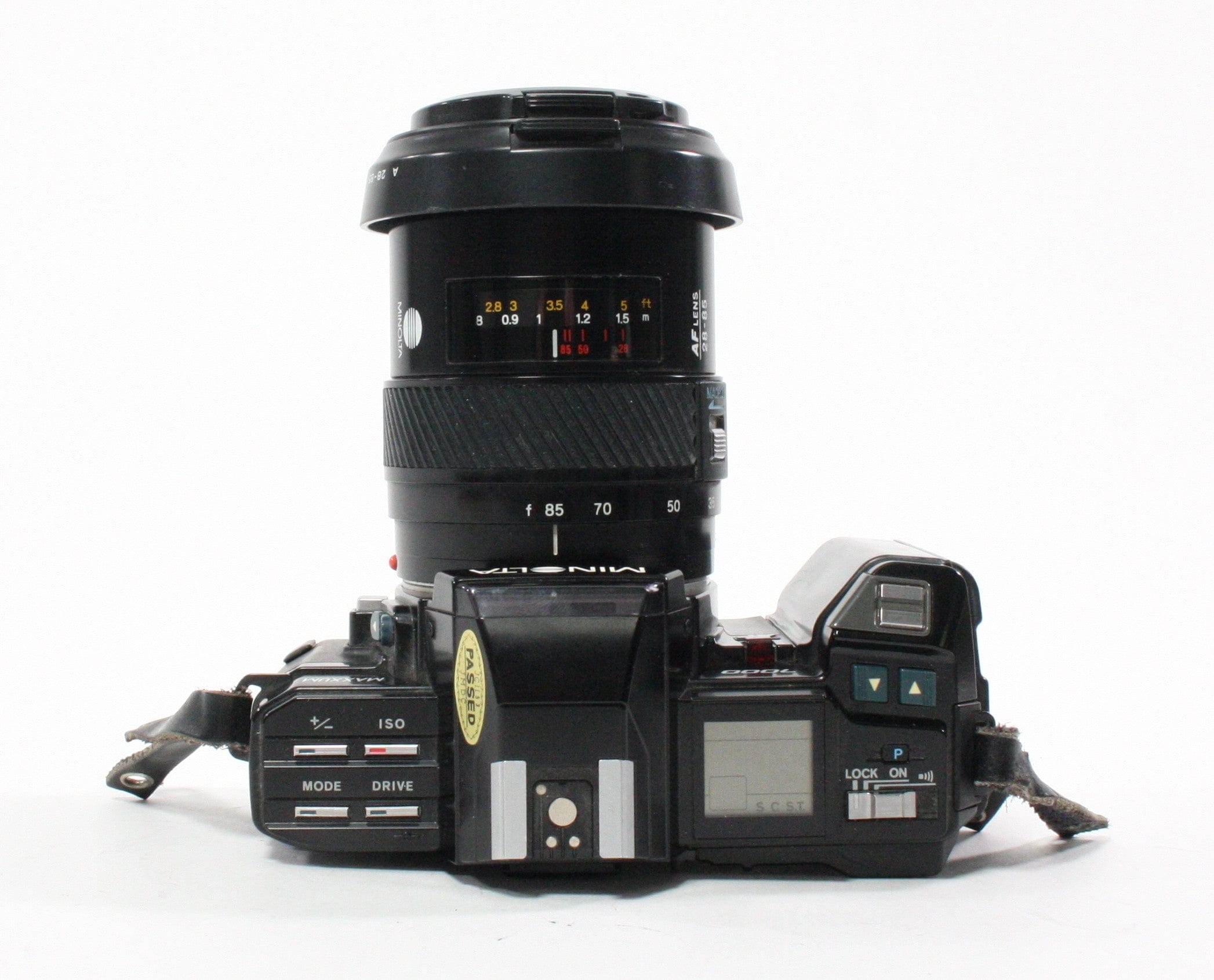 Minolta Maxxum 7000 35mm Camera with 28-85mm f/3.5-4.5 Lens