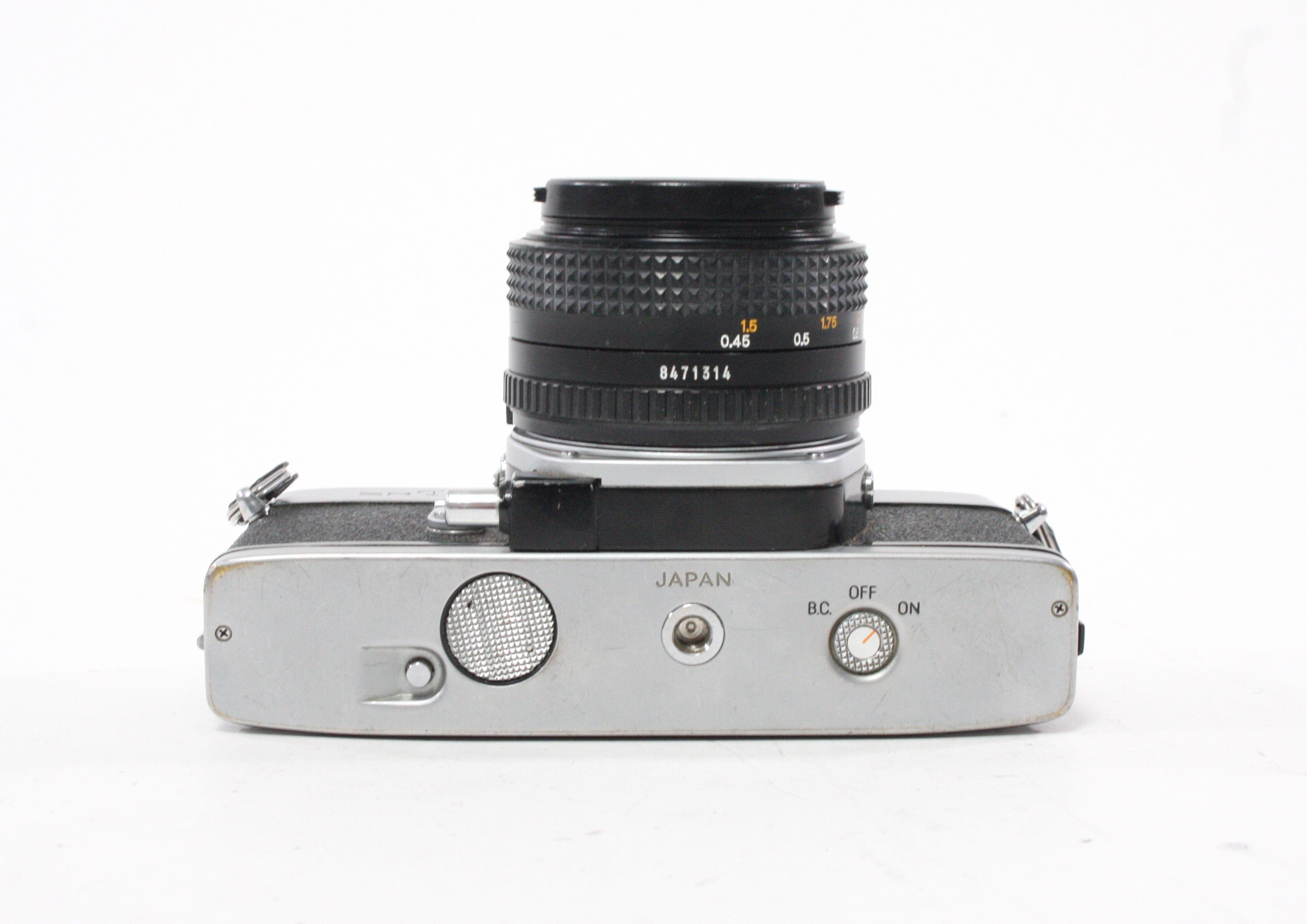Minolta SRT 101 35mm SLR Camera with 50mm f/1.7 Lens
