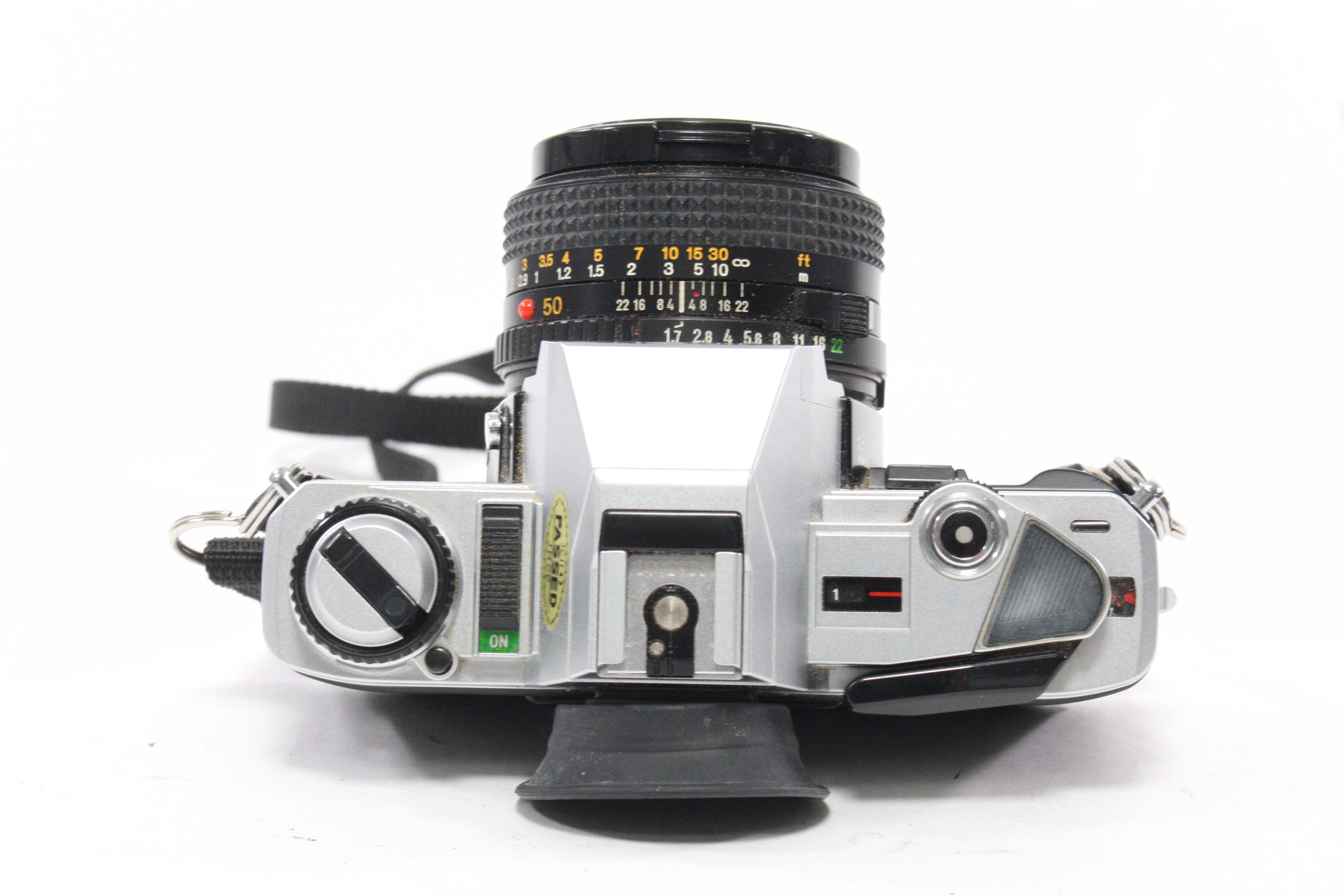 Minolta X-370 35mm SLR Camera with 50mm f/1.7 Lens