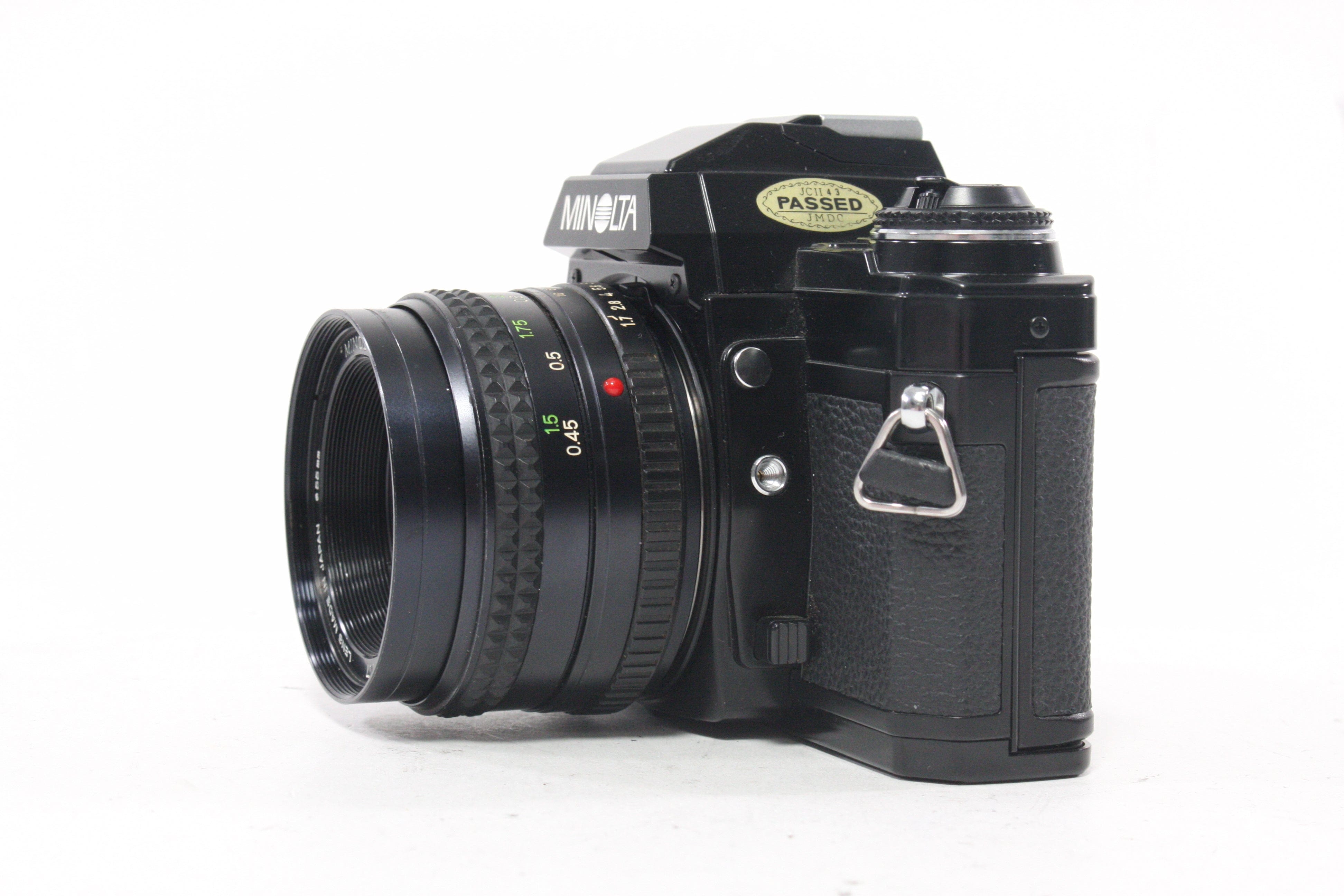 Minolta X-570 35mm SLR Camera with 50mm f/1.7 Lens