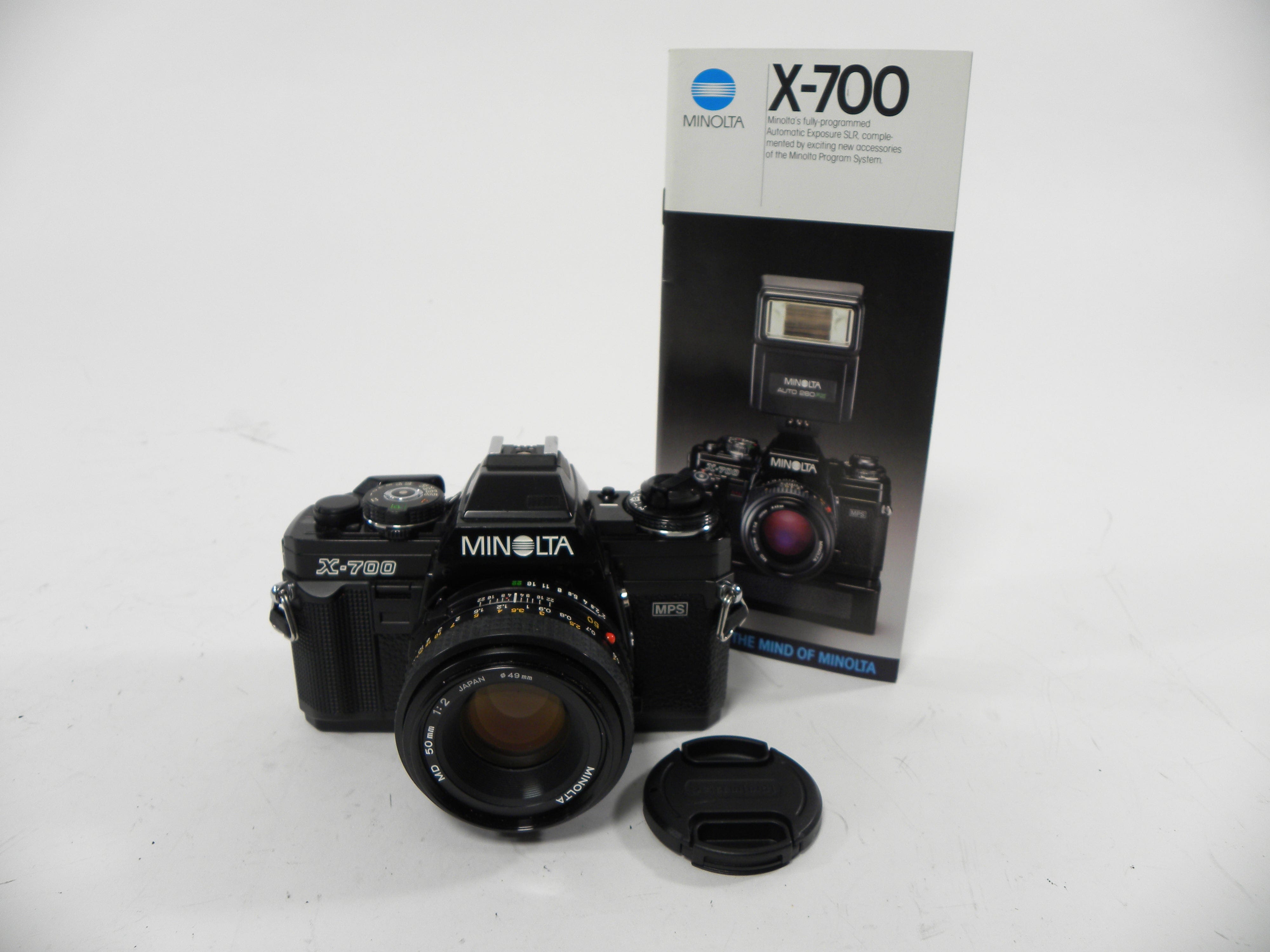 Minolta X-700 35mm SLR Camera w/ MD 50mm f2