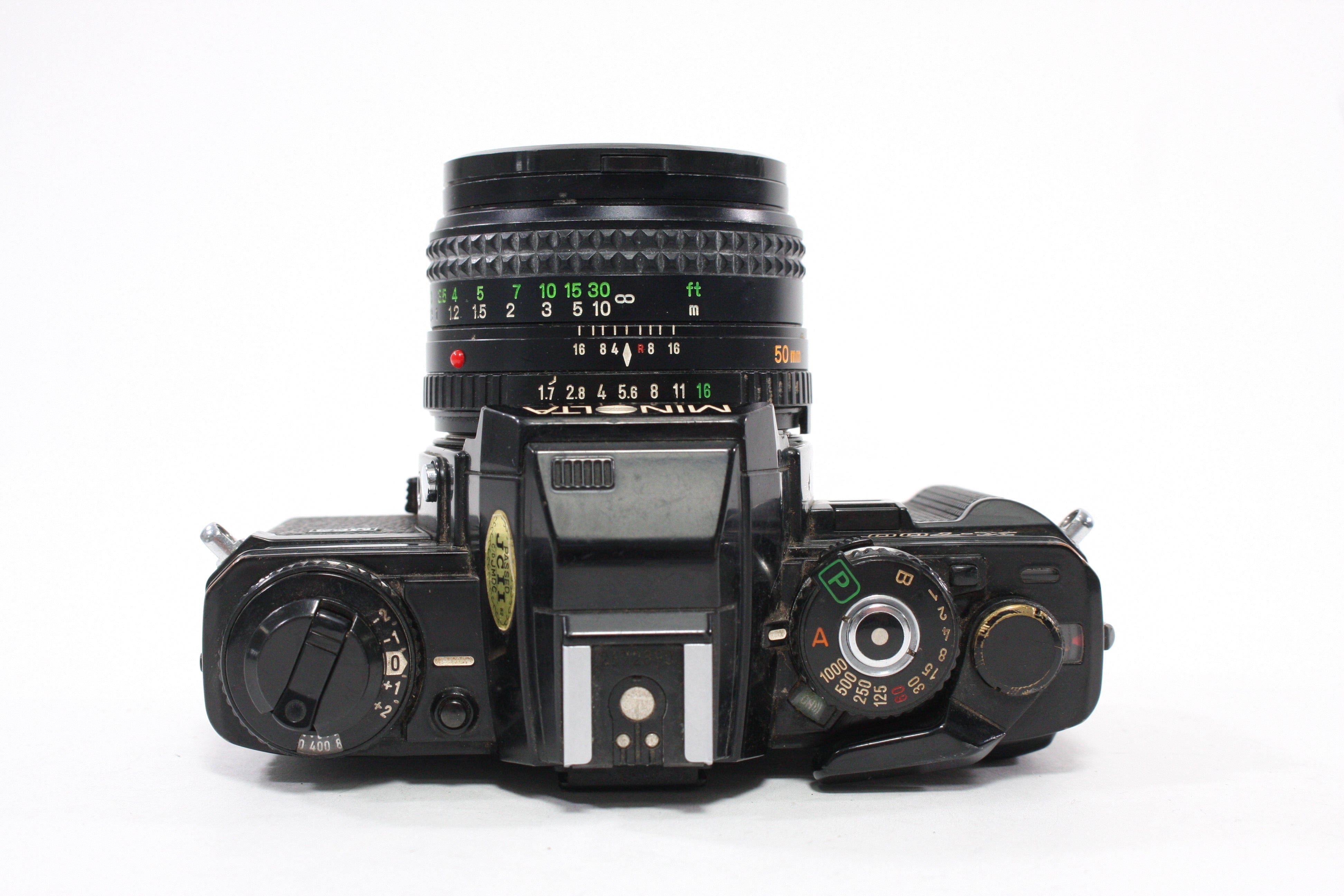 Minolta X-700 35mm SLR Camera with 50mm f/1.7 Lens