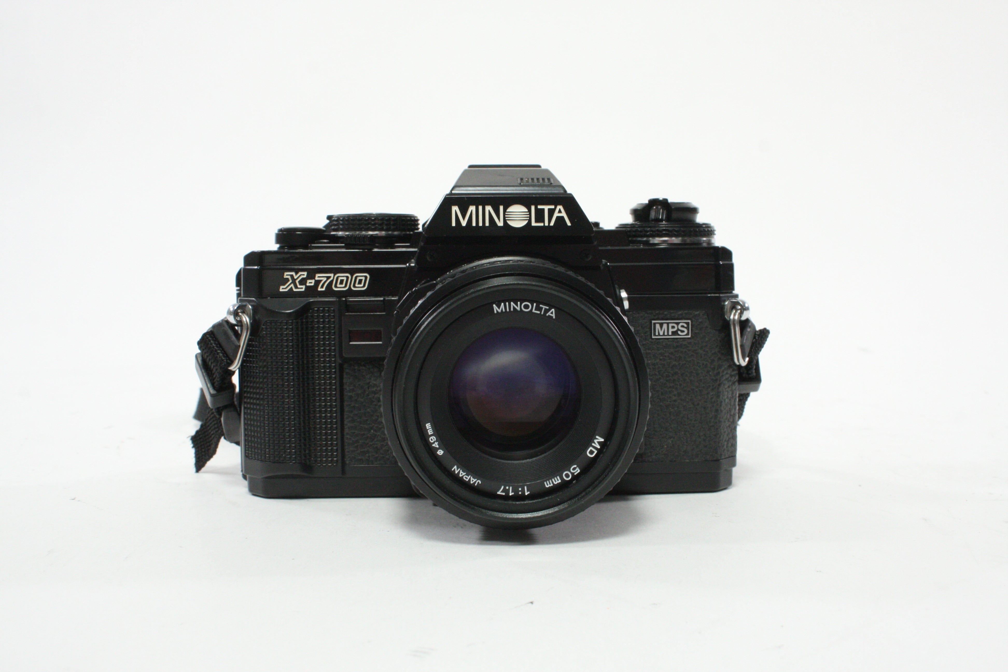 Minolta X-700 35mm SLR Camera with 50mm f/1.7 MD Lens
