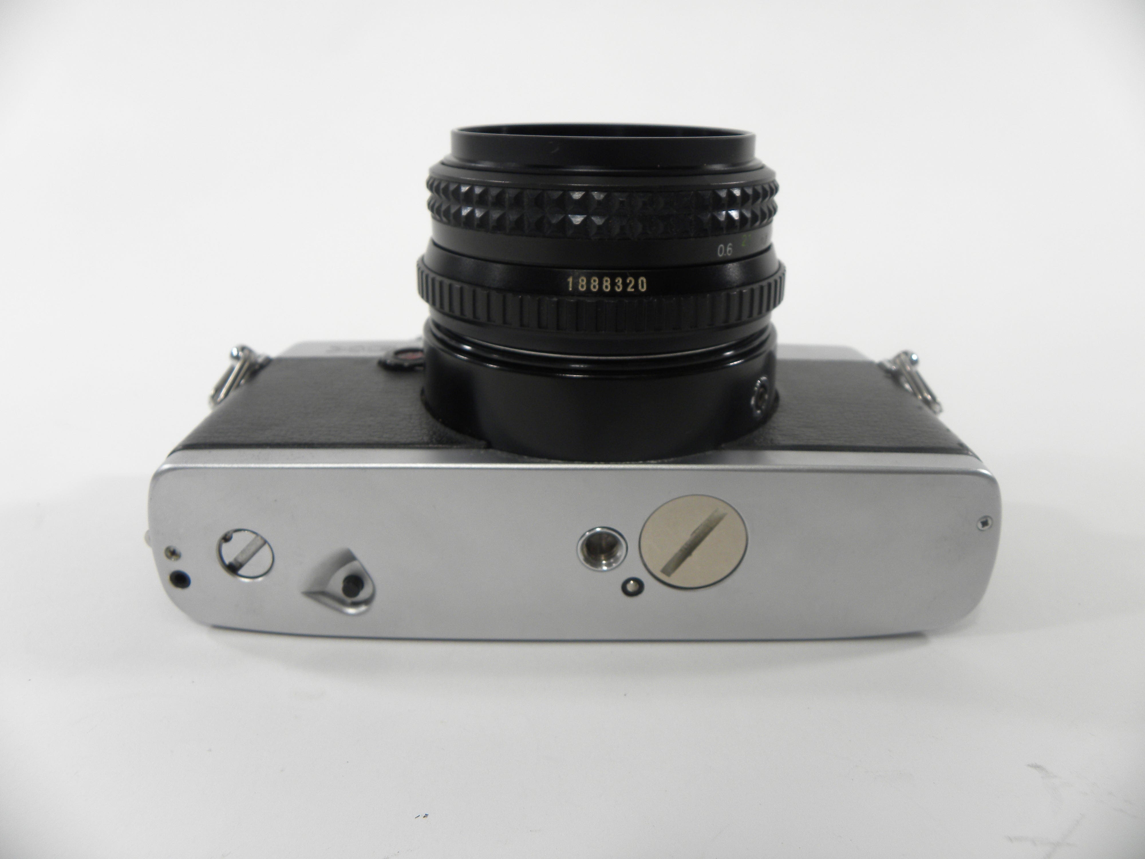 Minolta XG-1 35mm SLR Camera w/MD Rokkor-X 45mm f2