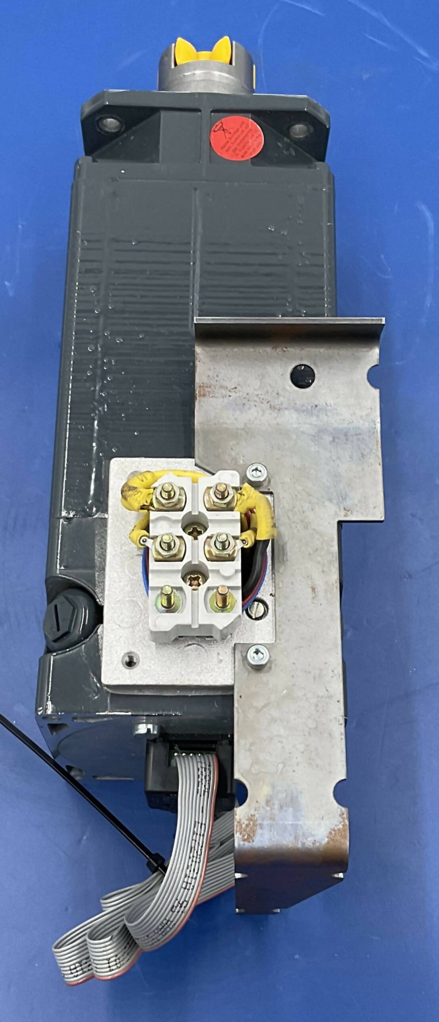 Siemens 1HU5044-0AF01-Z - Servo Motor R/F System Front View | Alo Tech Solutions