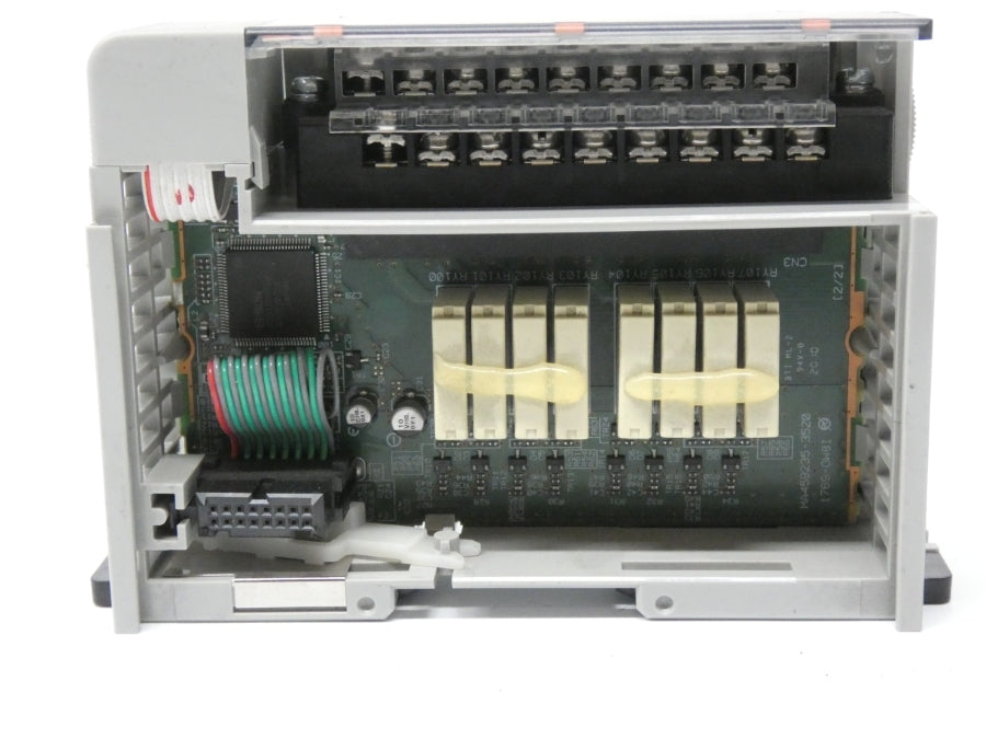 ALLEN BRADLEY 1769-OW8I SER. B F/W 3.1 VER. 03 24VDC 2.5A NSNP