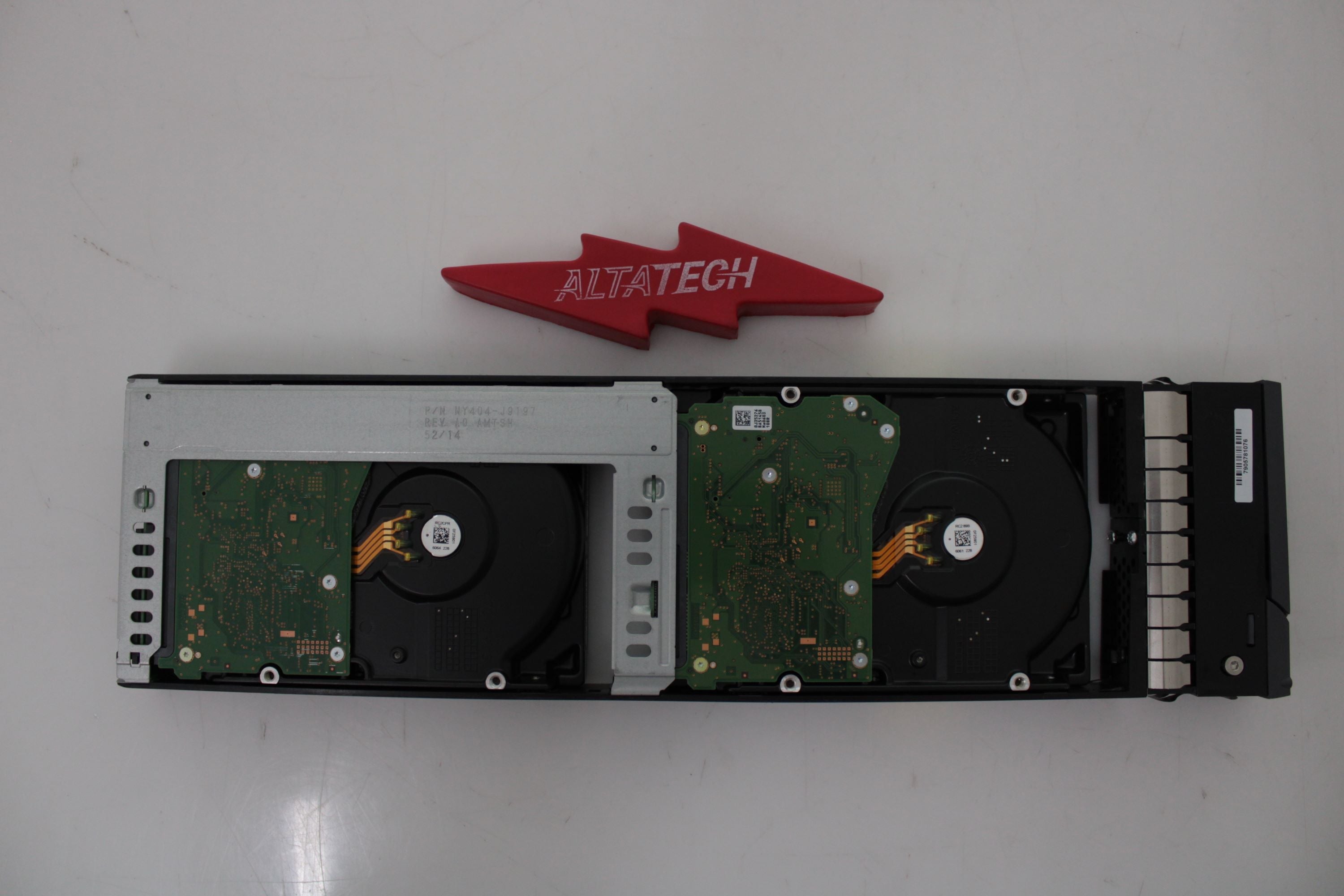 NetApp X483A-R6 16TB (2X 8TB) Tandem SATA HDD