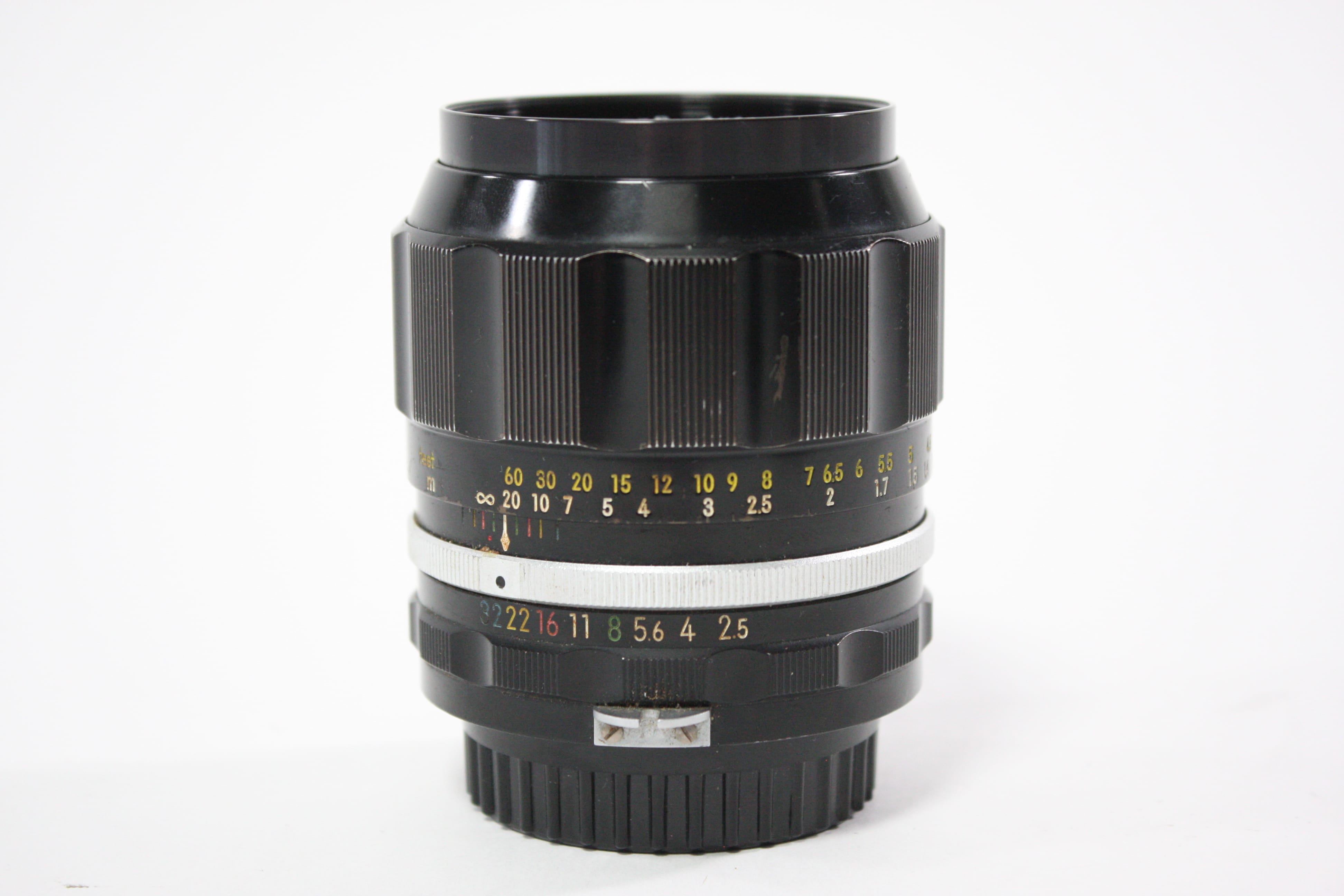 Nikon 105mm f/2.5 Nikkor-P Auto Non-AI Lens for Nikon F Mount