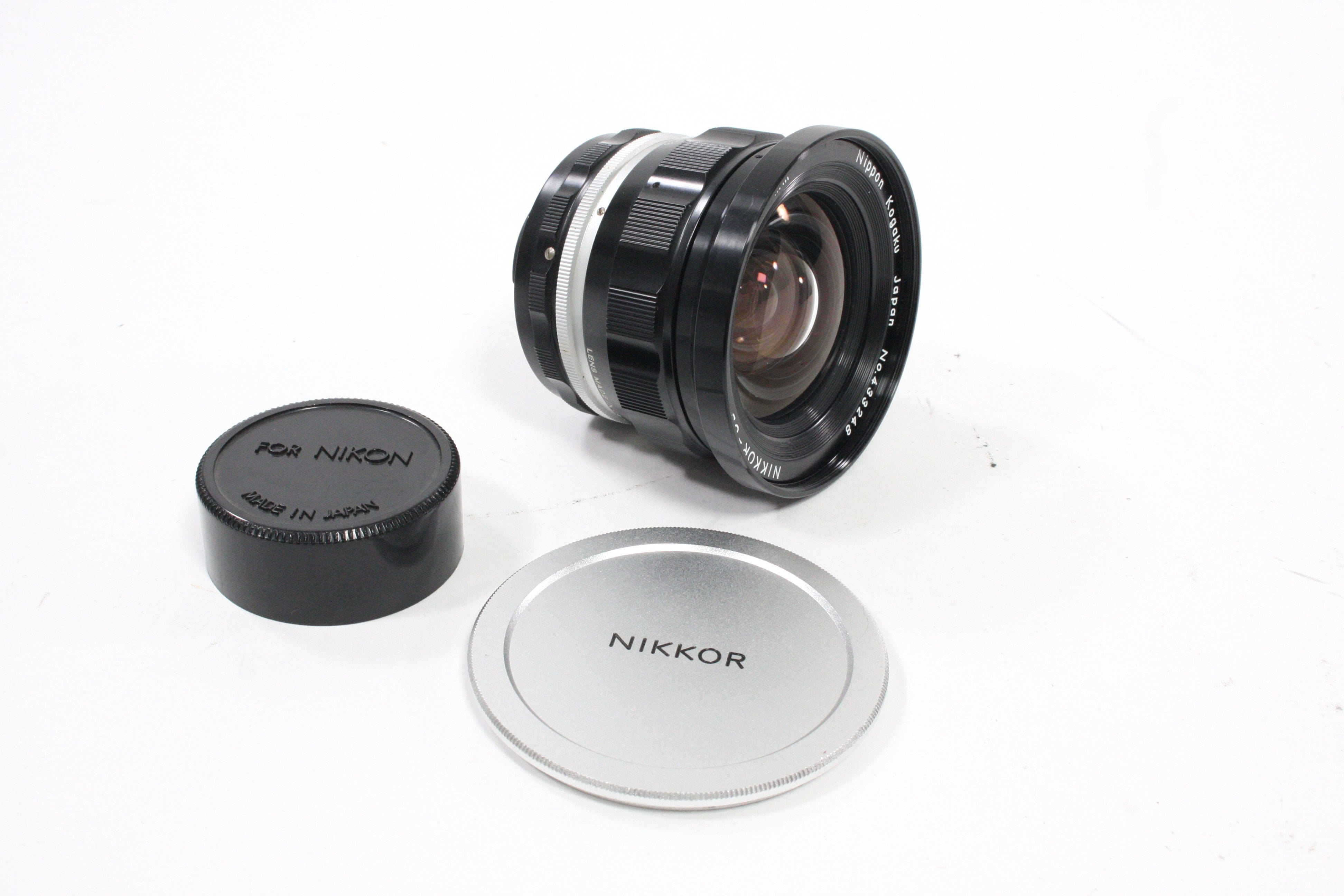 Nikon 20mm f/3.5 Nikkor-UD Non Ai Lens for Nikon F Mount