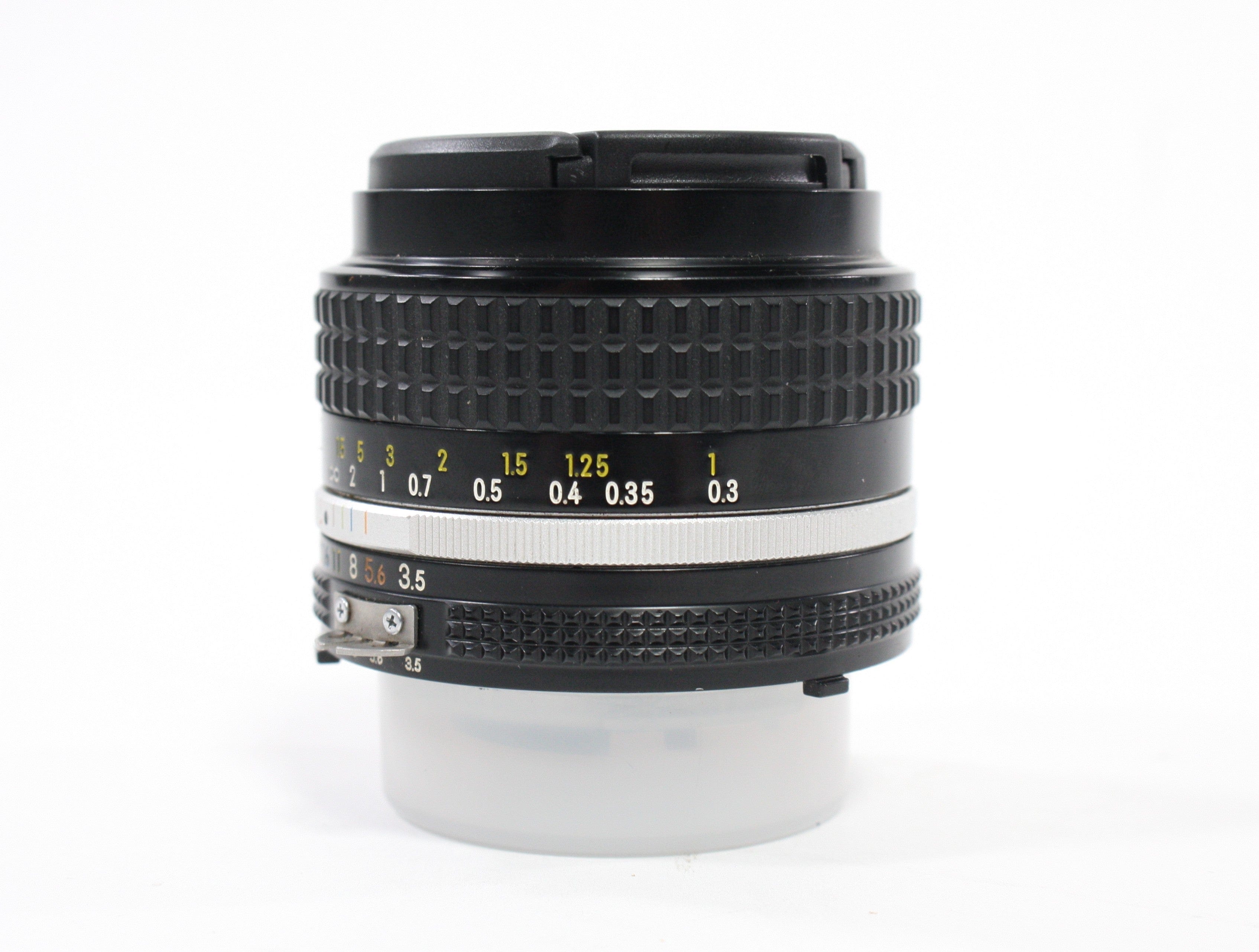 Nikon 28mm f/3.5 AIS Lens for Nikon F Mount
