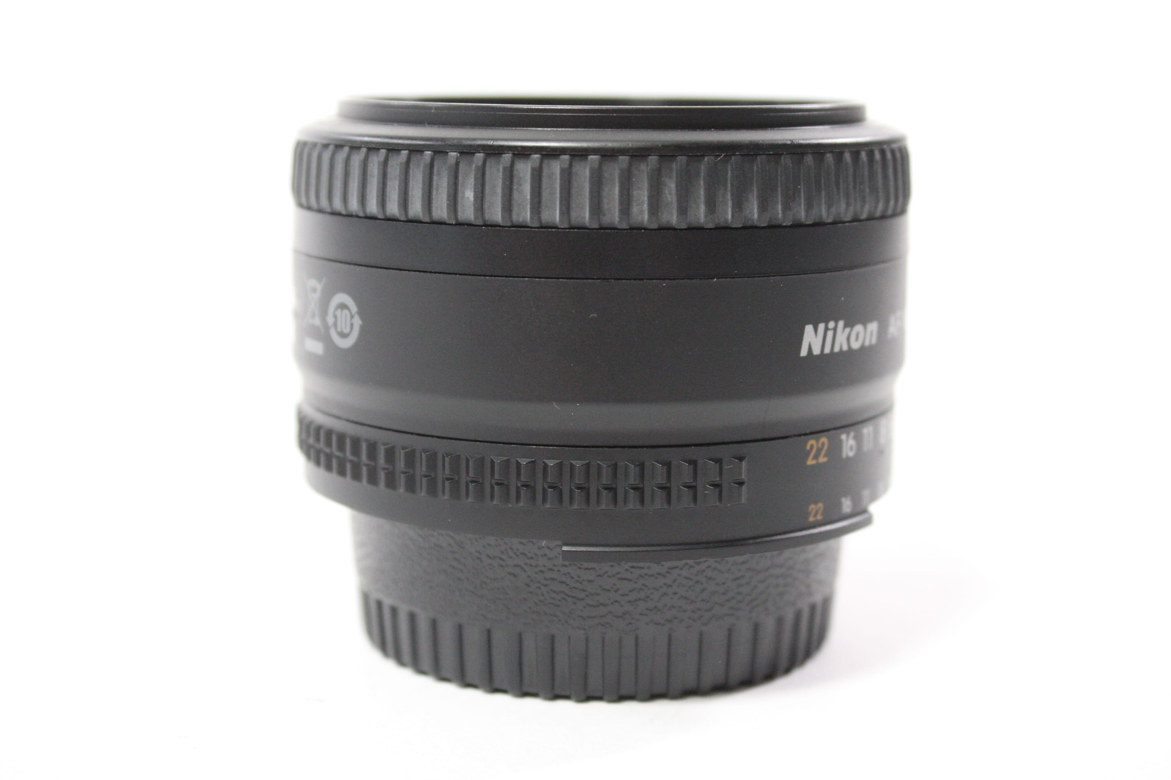 Nikon 50mm f/1.8 D AF Nikkor Lens for F Mount