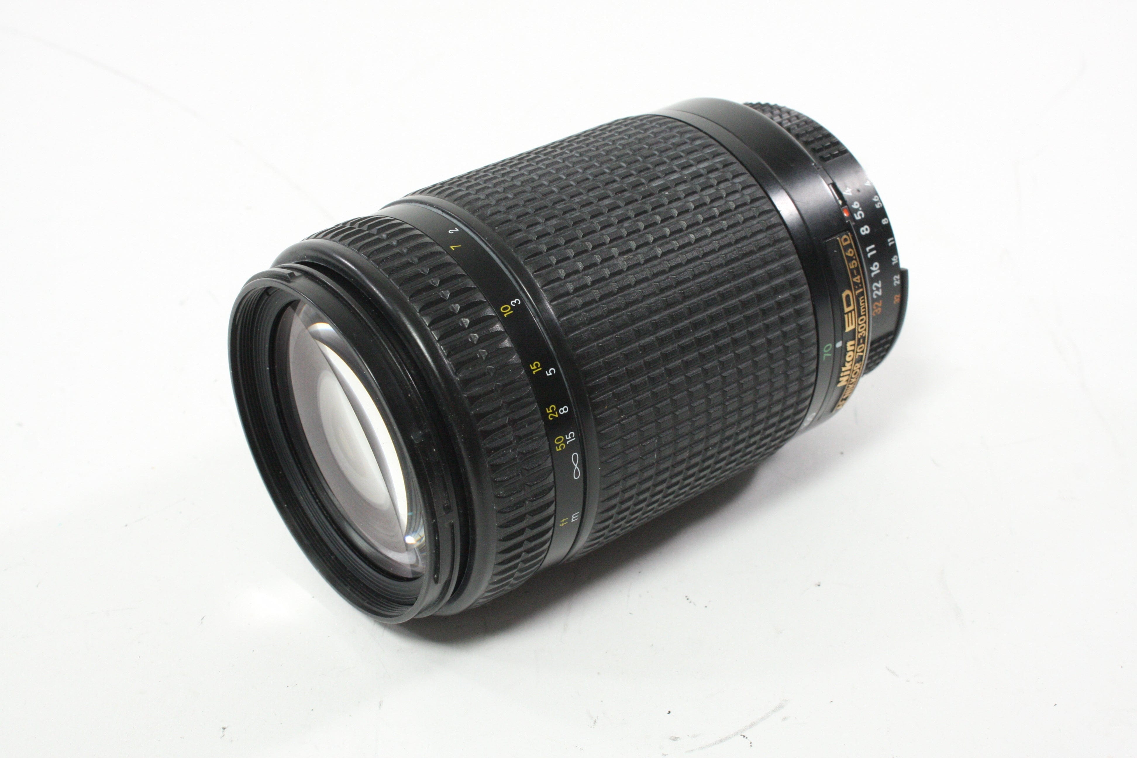 Nikon AF 70-300mm f/4-5.6 D ED Lend for Nikon F Mount