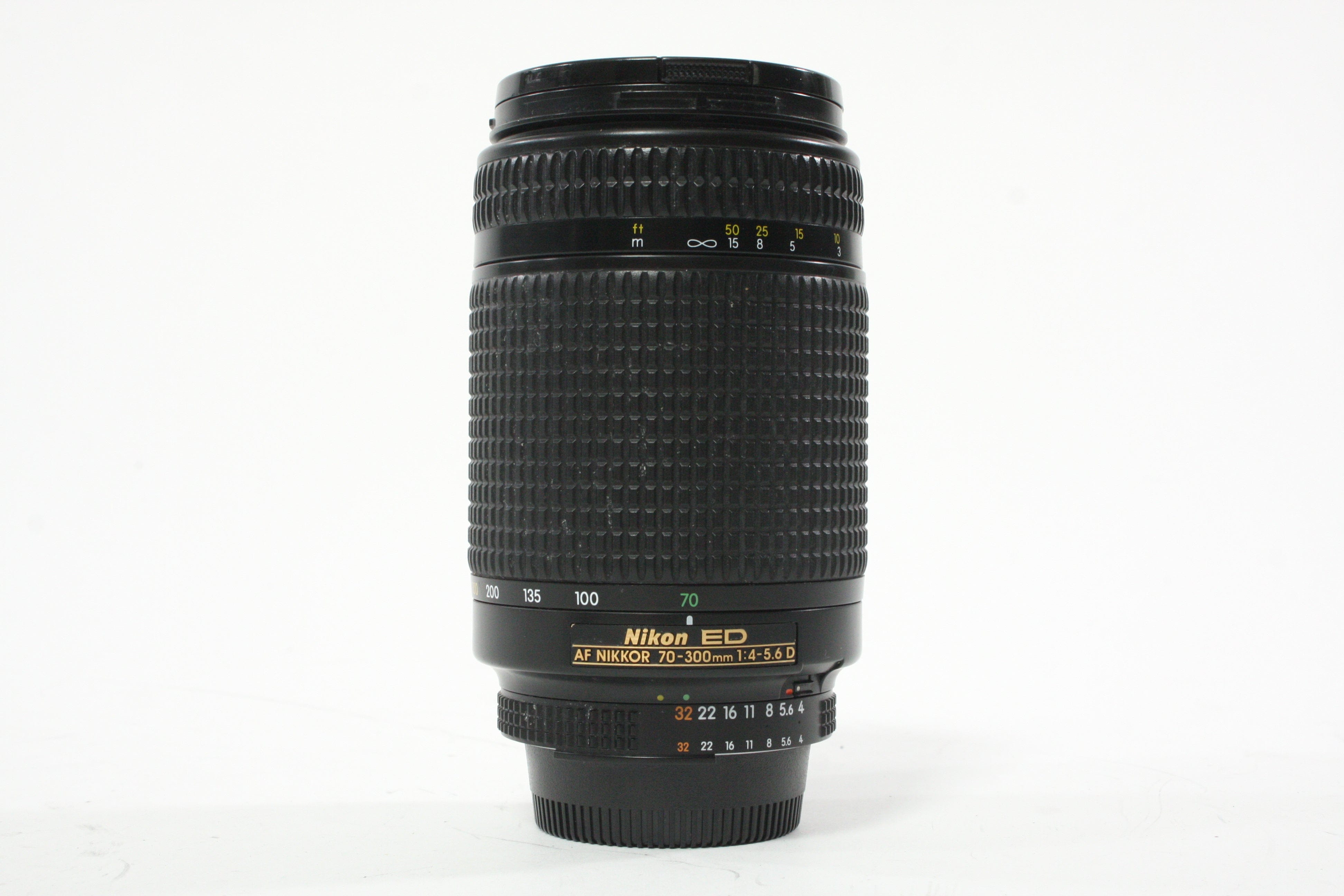 Nikon AF 70-300mm f/4-5.6 D ED Lend for Nikon F Mount