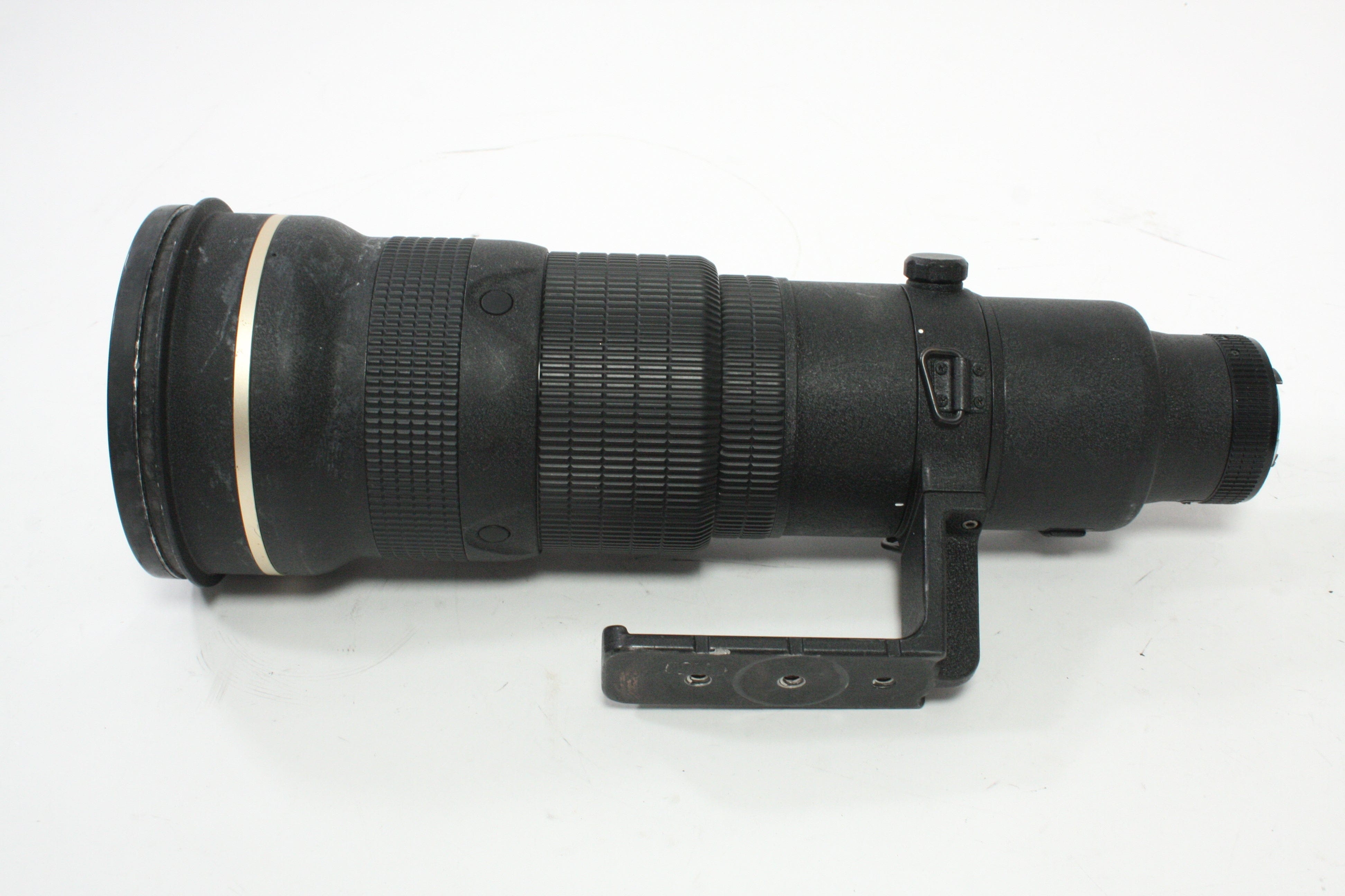Nikon AF-S 500mm f/4 D Lens for Nikon F with a CT-502 Hard Case