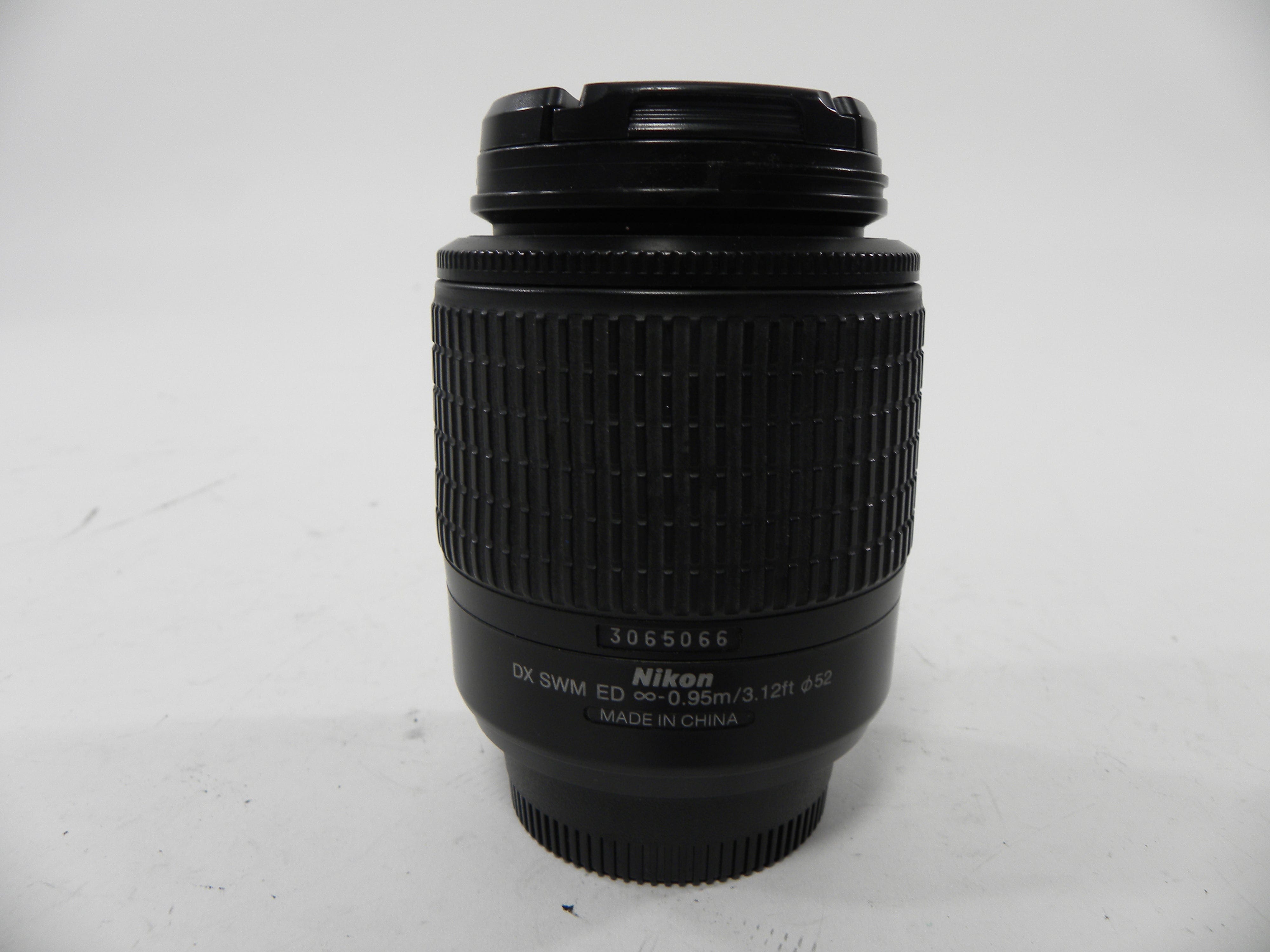 Nikon AF-S Nikkor DX ED 55-200 f4-5.6  F Mount   AS IS!!