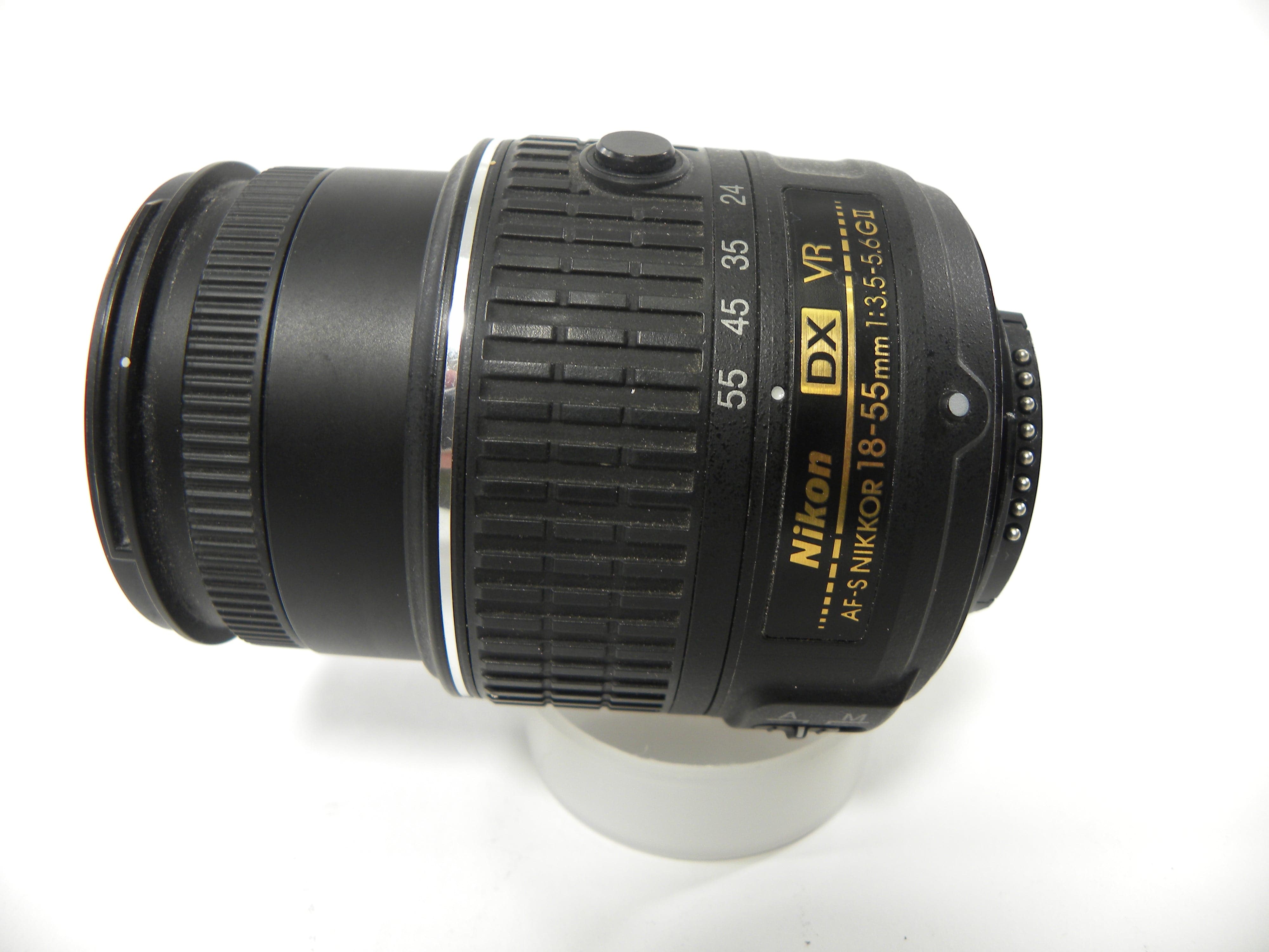 Nikon AF-S Nikkor DX VR 18-55mm f3.5-5.6G II