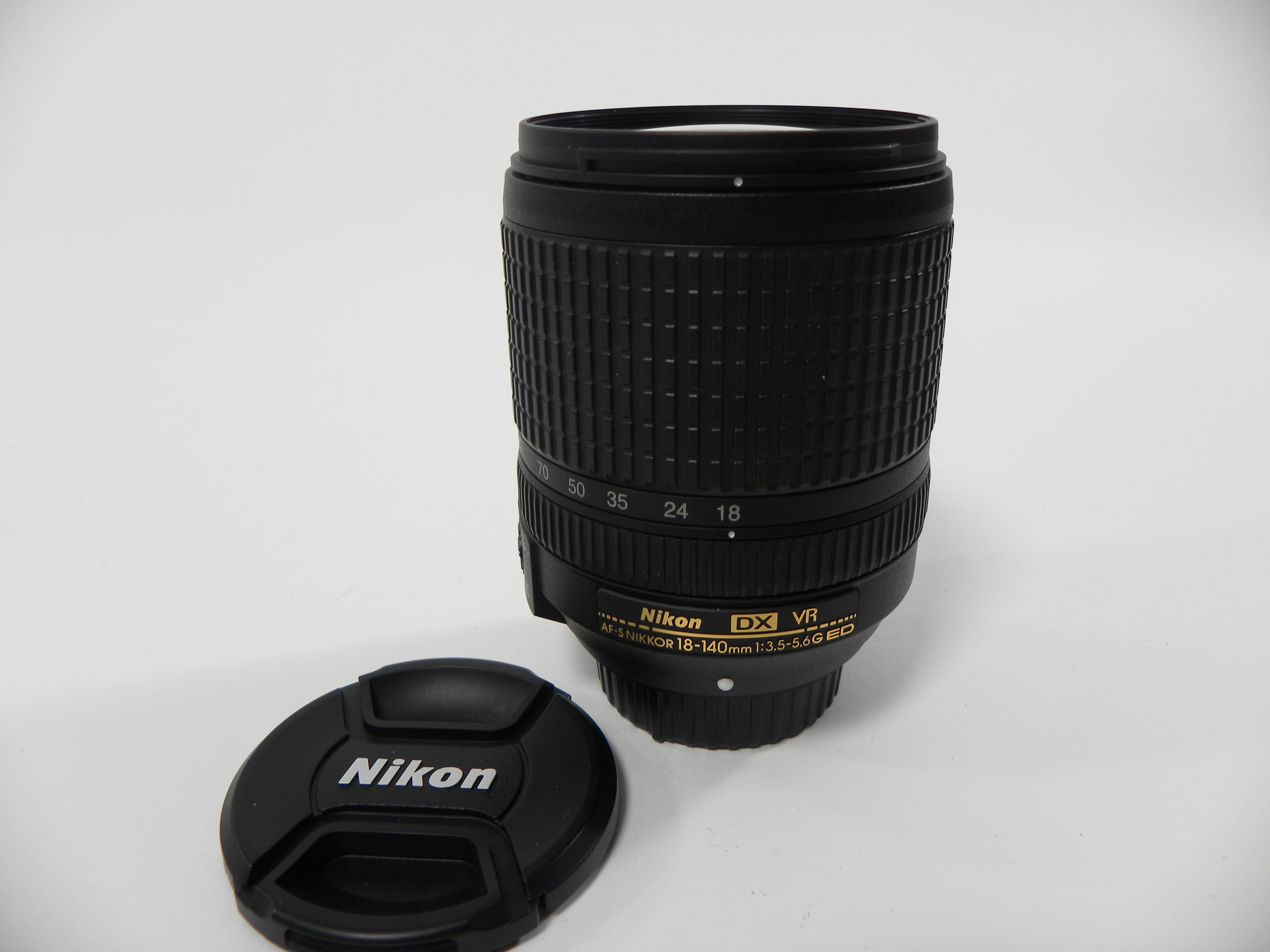 Nikon AF-S Nikkor DX VR ED IF 18-140mm f3.5-5.6G F mount