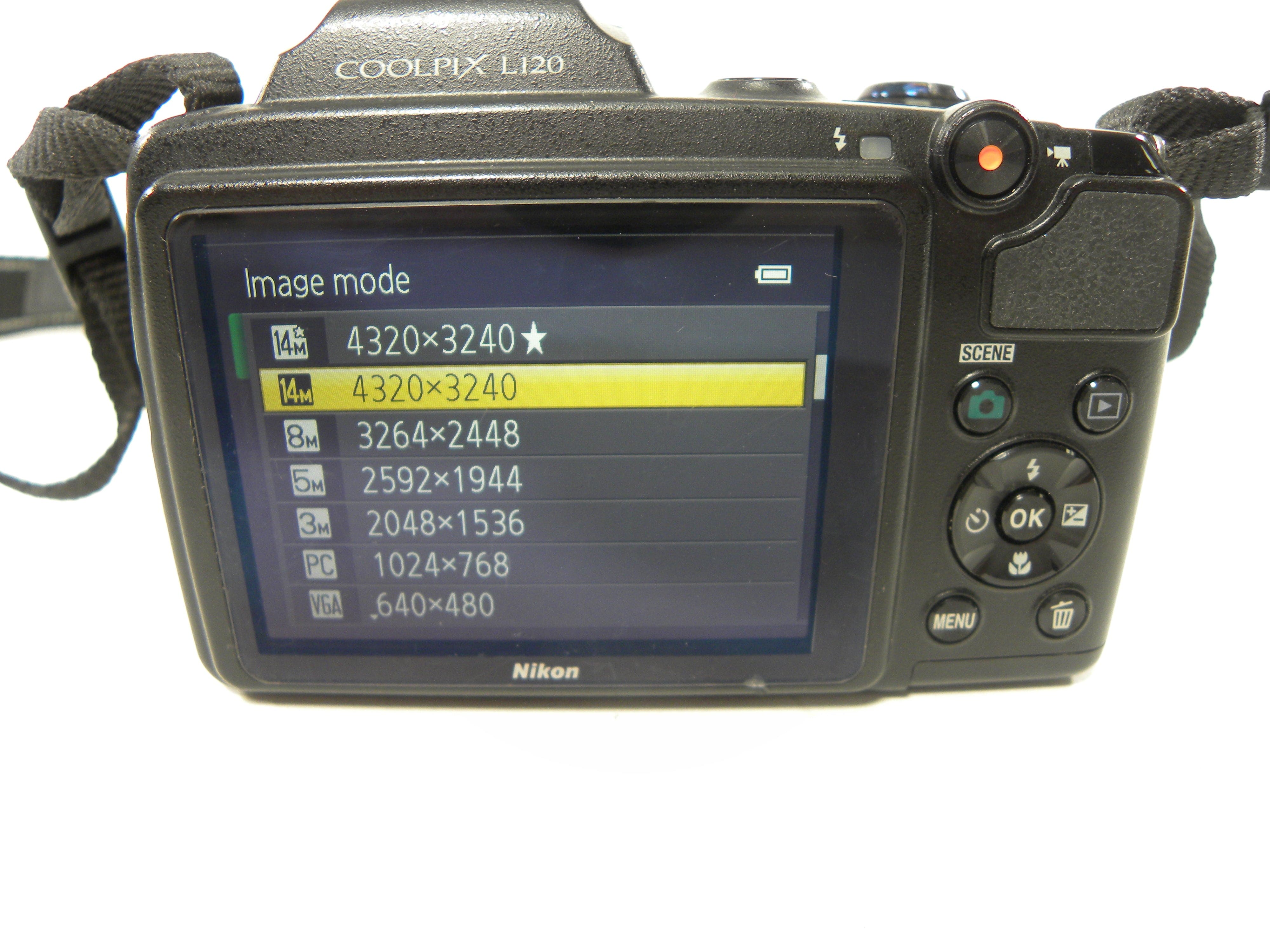 Nikon Coolpix L120 14.1mp Digital Bridge Camera