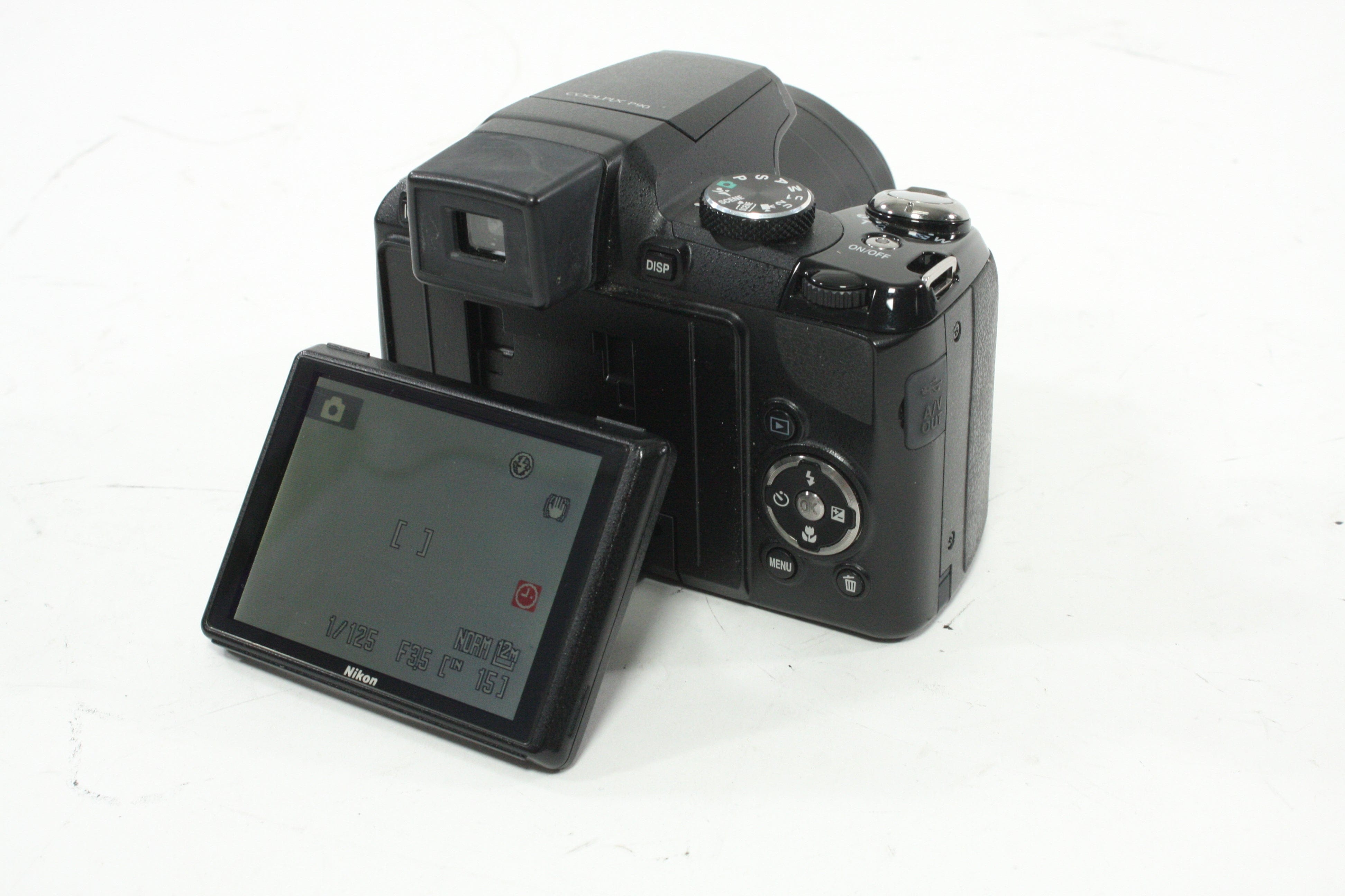Nikon Coolpix P90 Digital Camera 24x Zoom 12.1mp