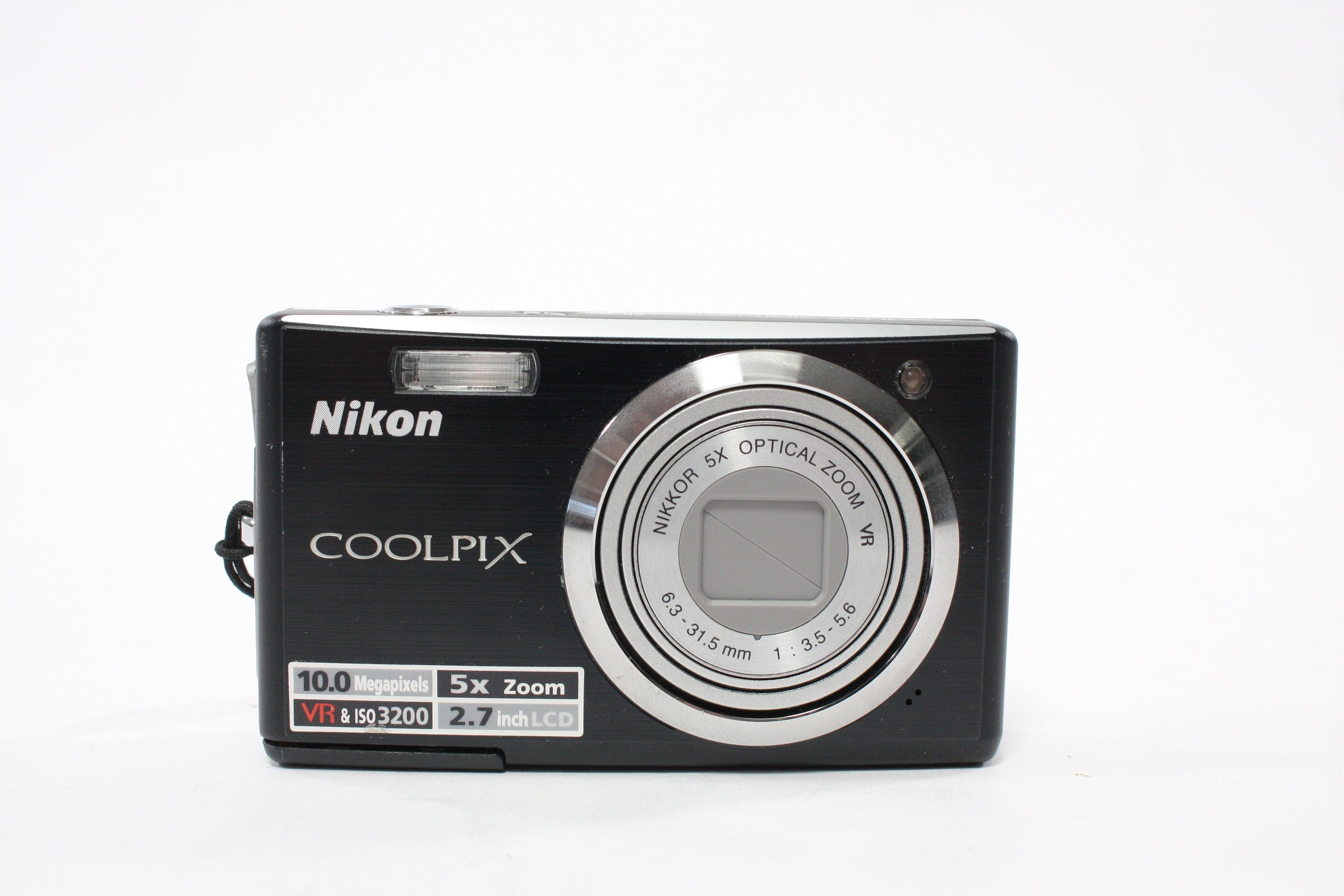 Nikon Coolpix S 560 Digital Point-and-Shoot Camera 5x Zom 10.0mp