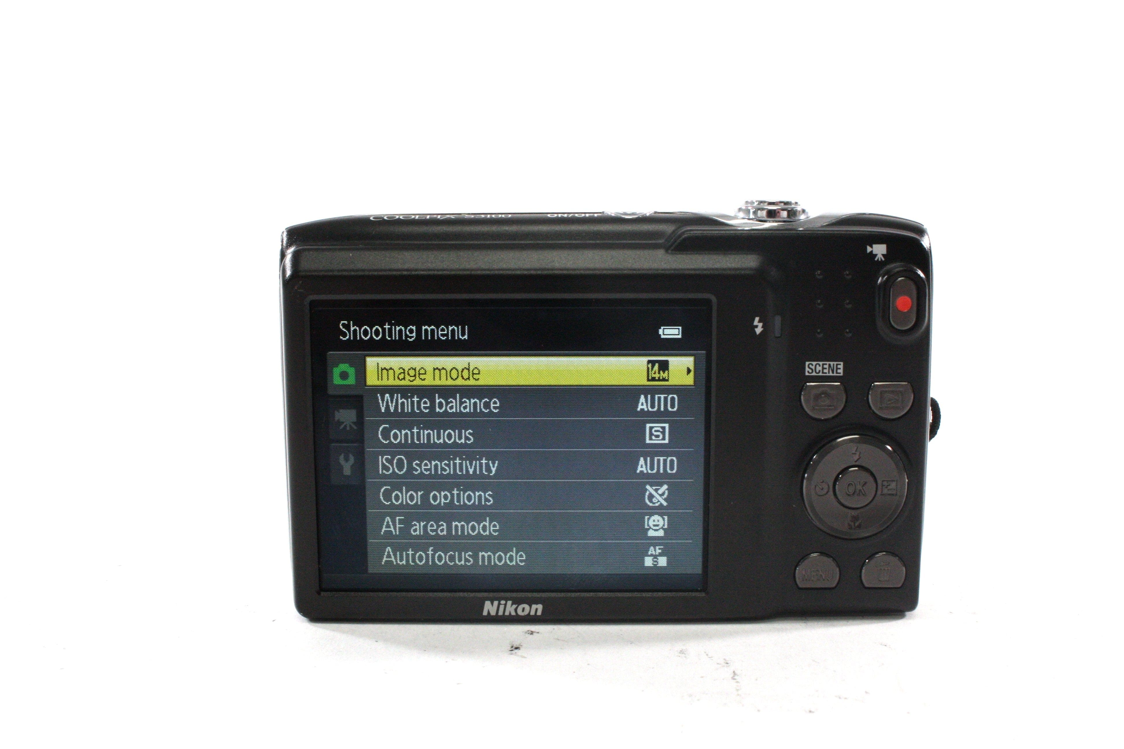 Nikon Coolpix S3100 Digital Point-and-Shoot Camera 5x Zoom 14.0mp (Silver)