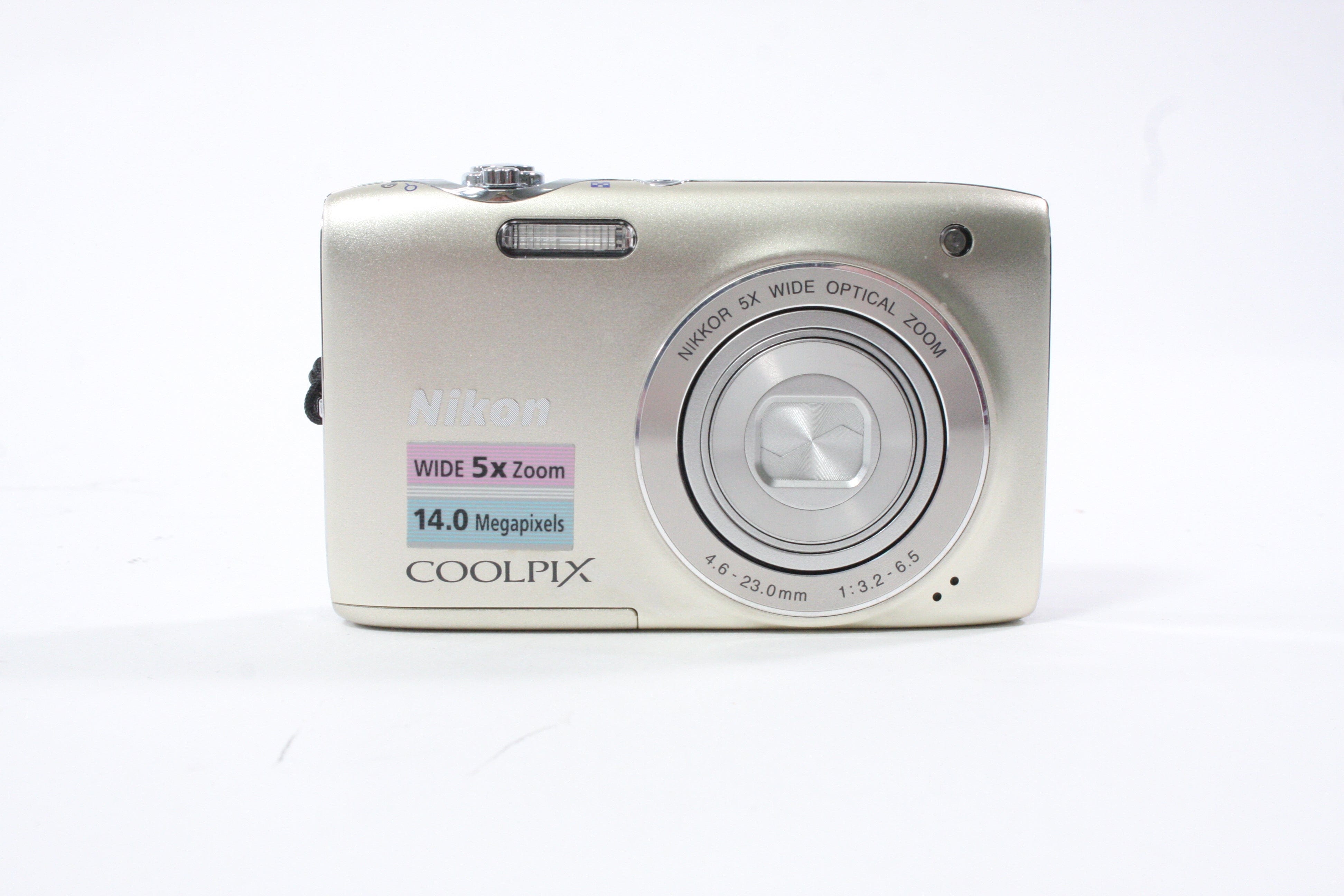 Nikon Coolpix S3100 Digital Point-and-Shoot Camera 5x Zoom 14mp (Silver)